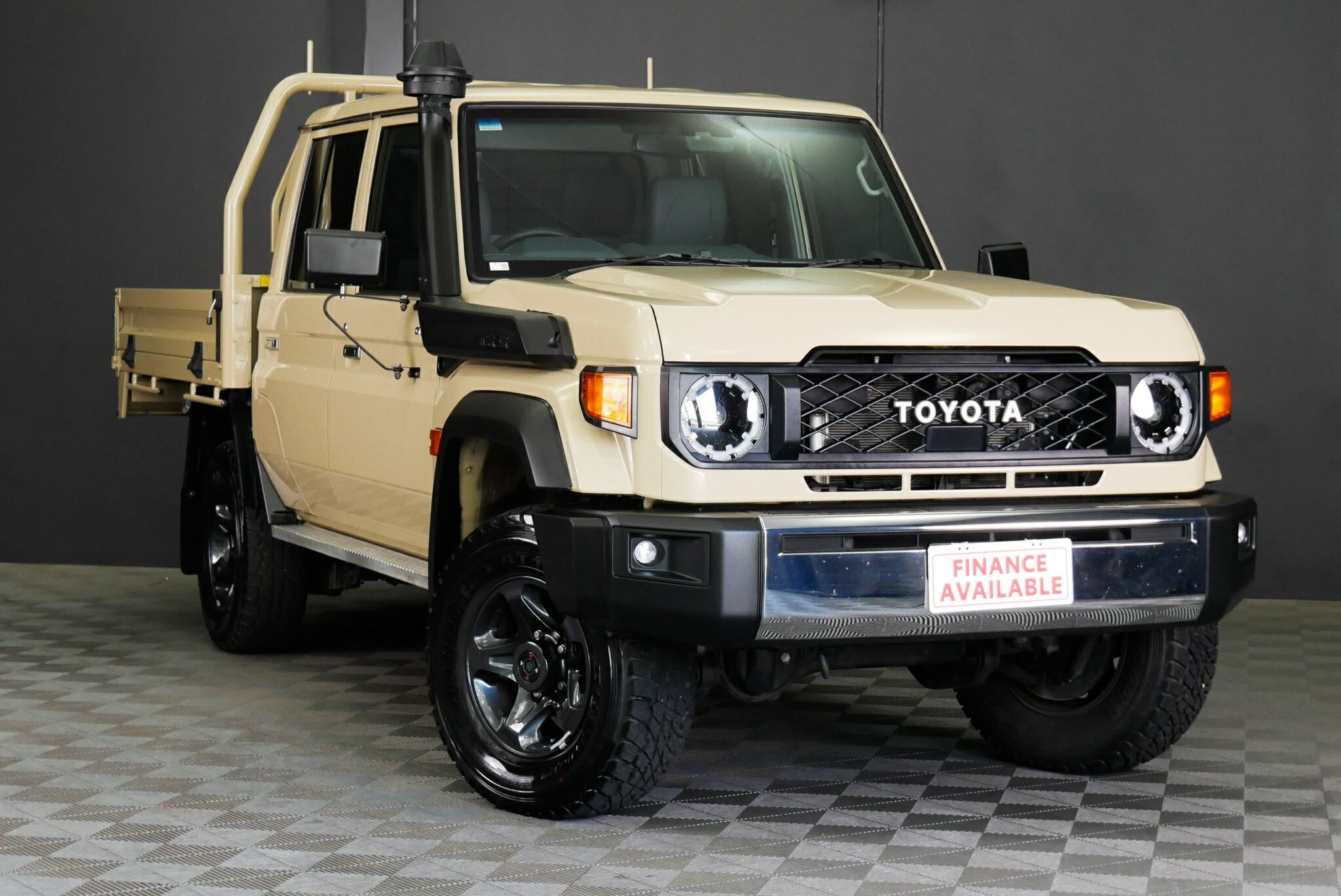 Toyota Landcruiser image 1