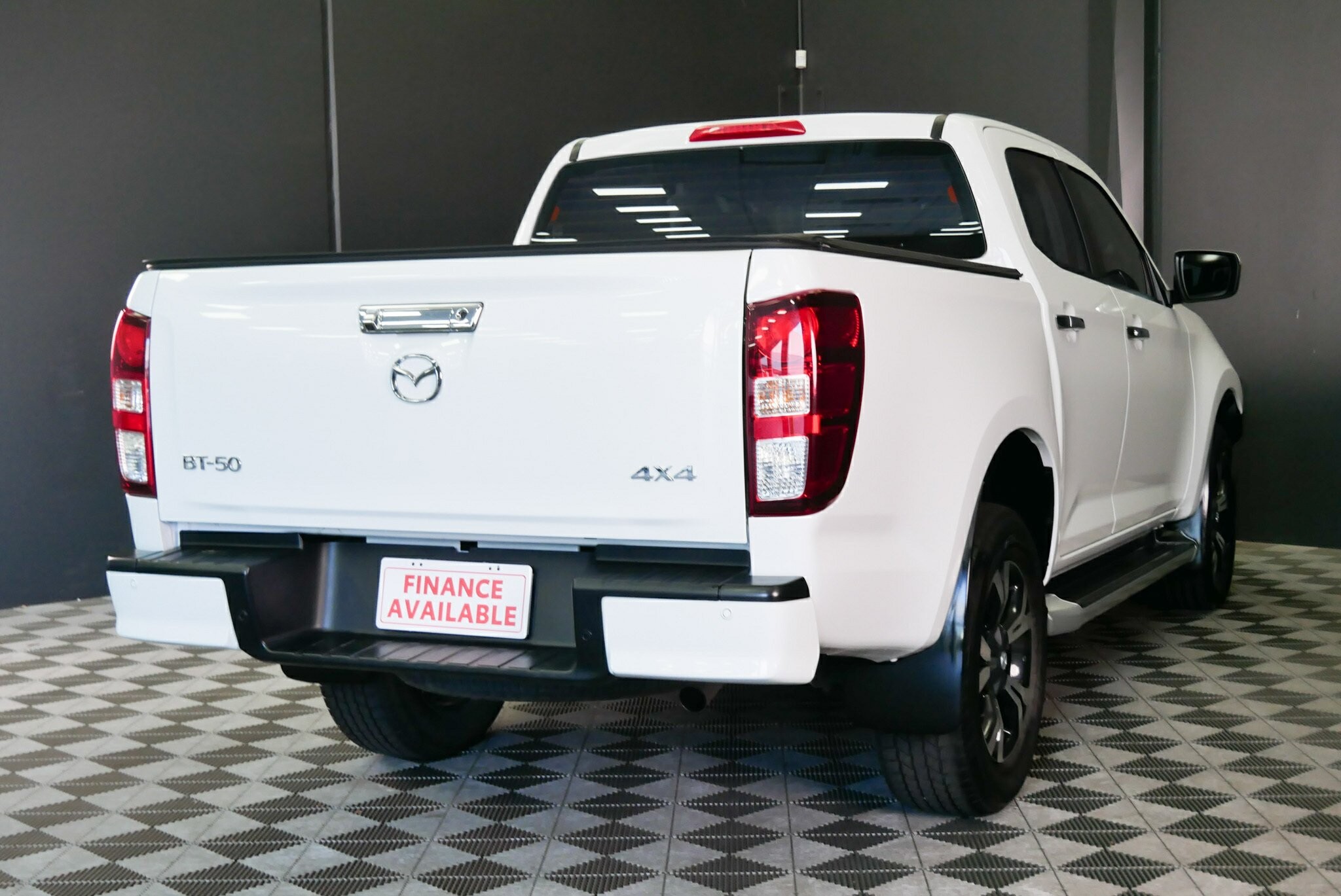 Mazda Bt-50 image 4