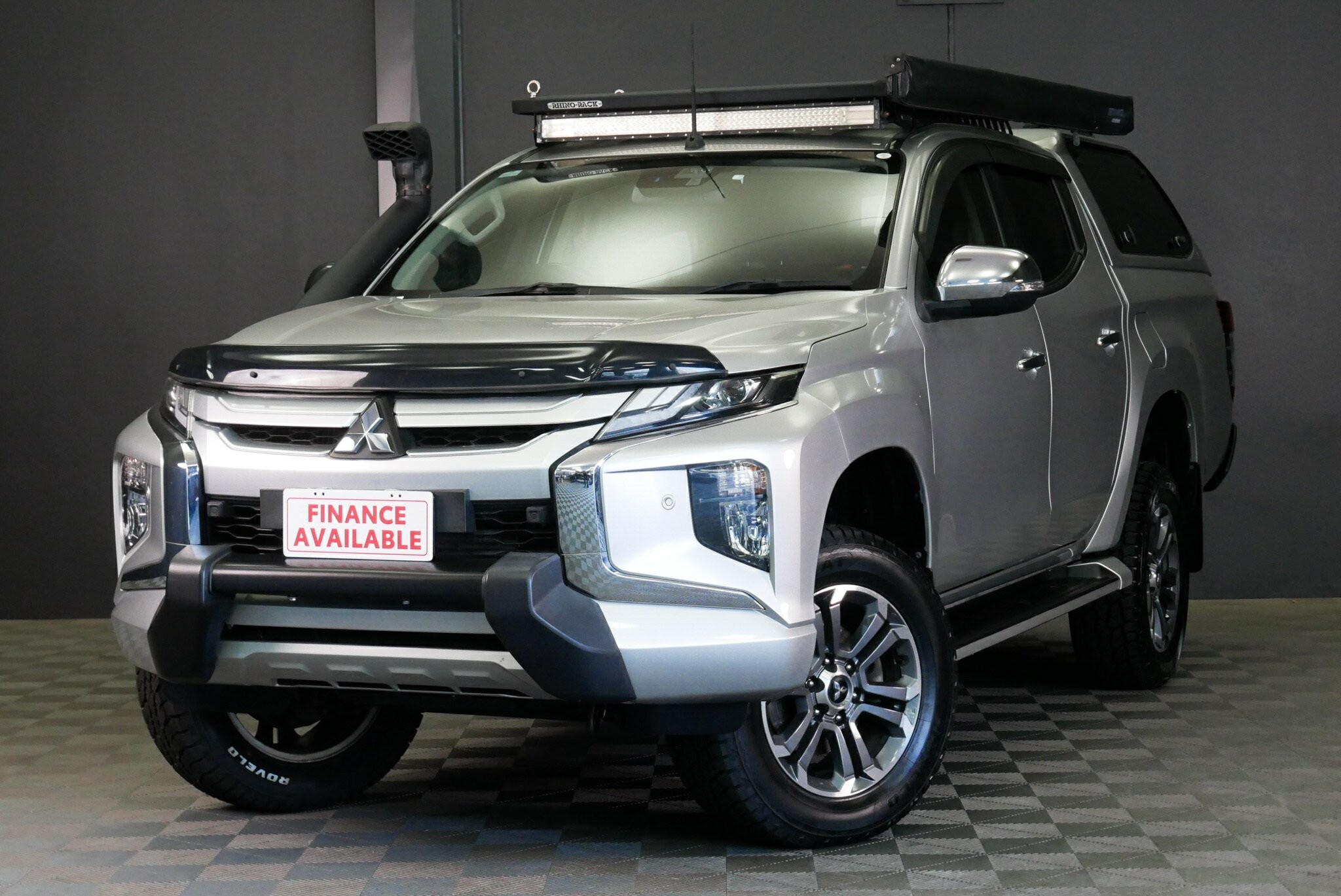 Mitsubishi Triton image 3