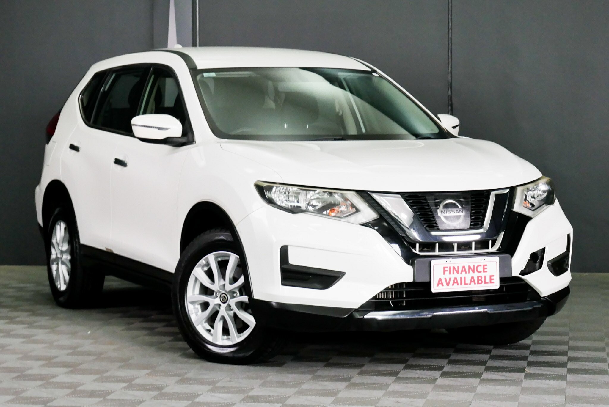 Nissan X-trail image 1