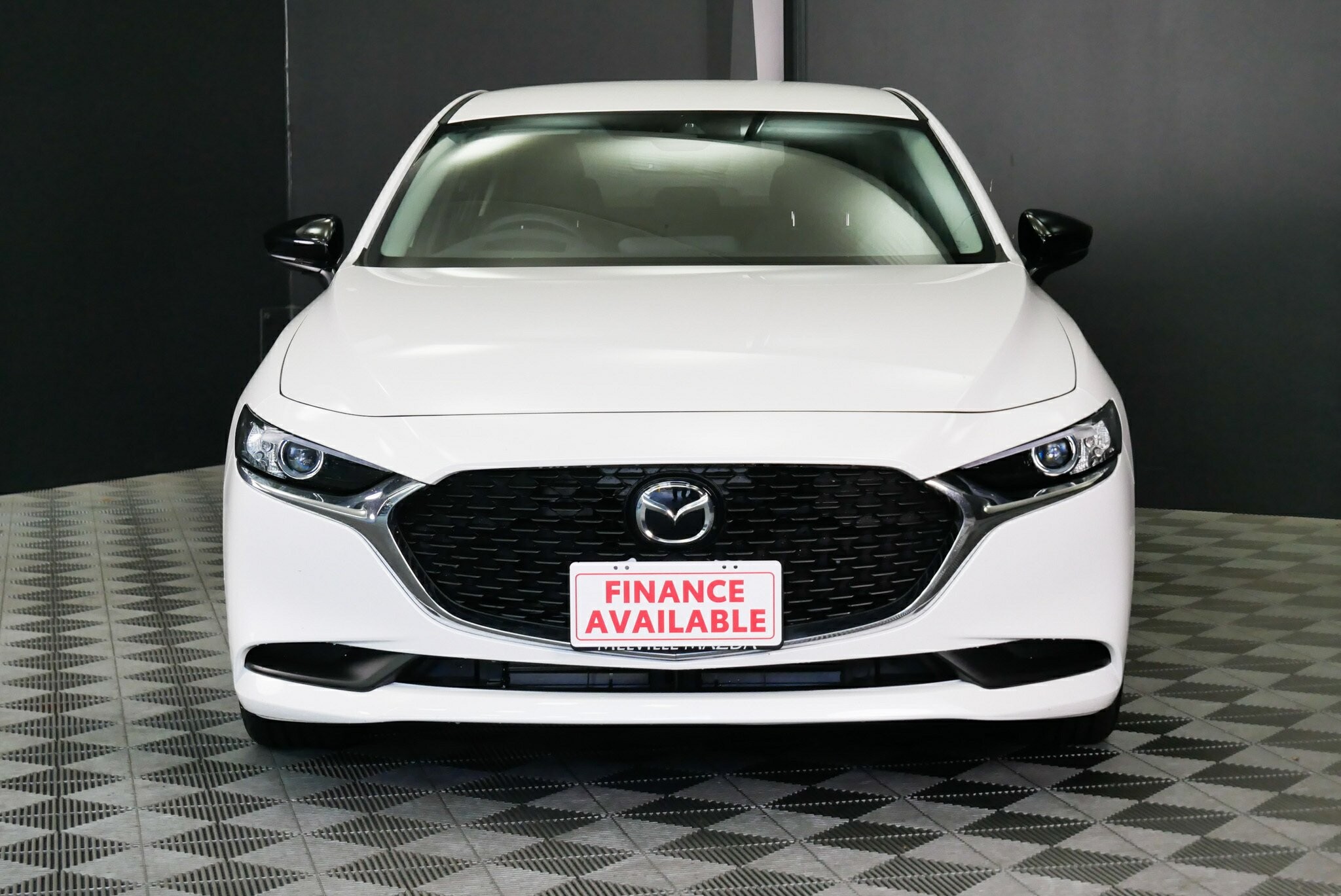 Mazda 3 image 2