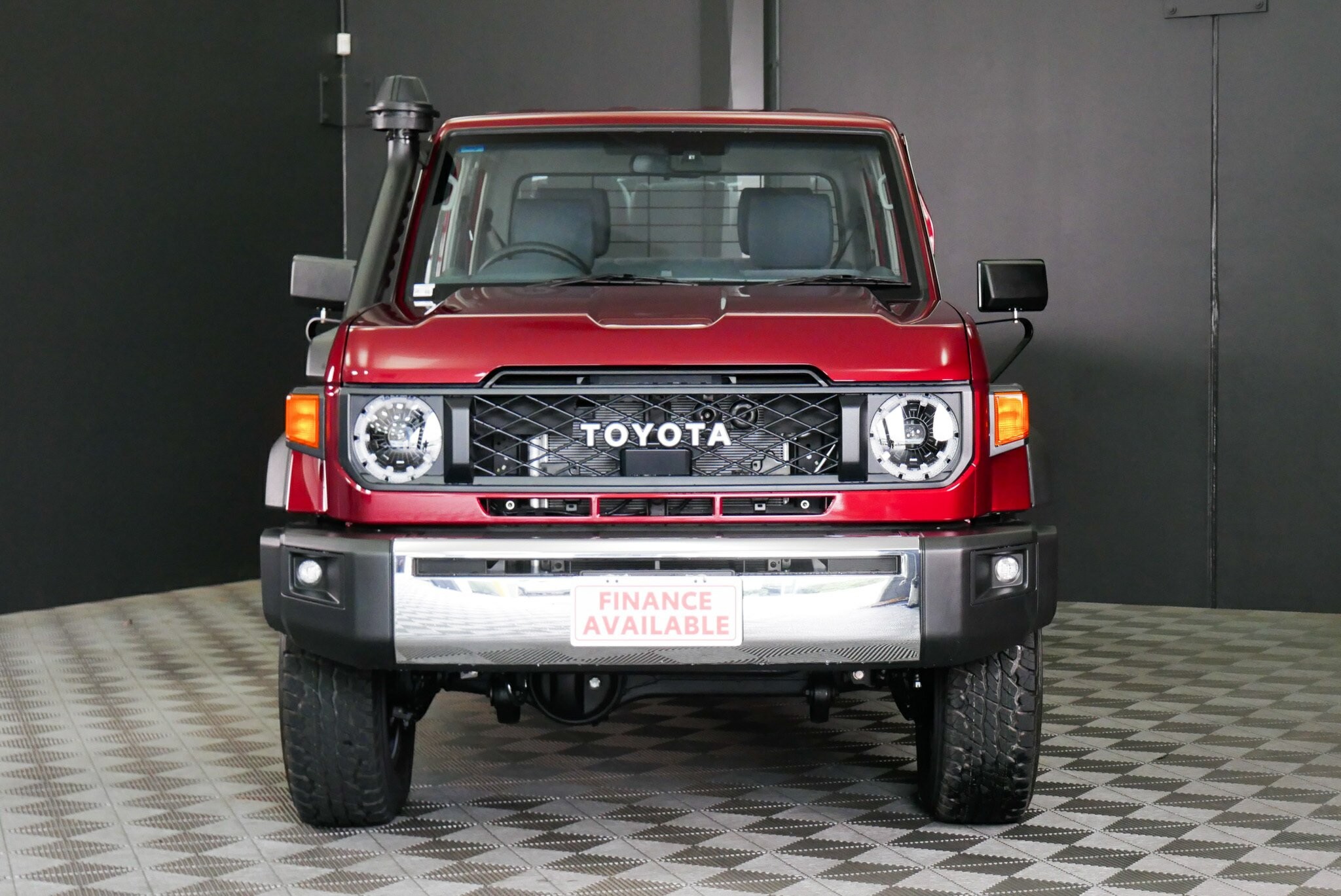 Toyota Landcruiser image 2