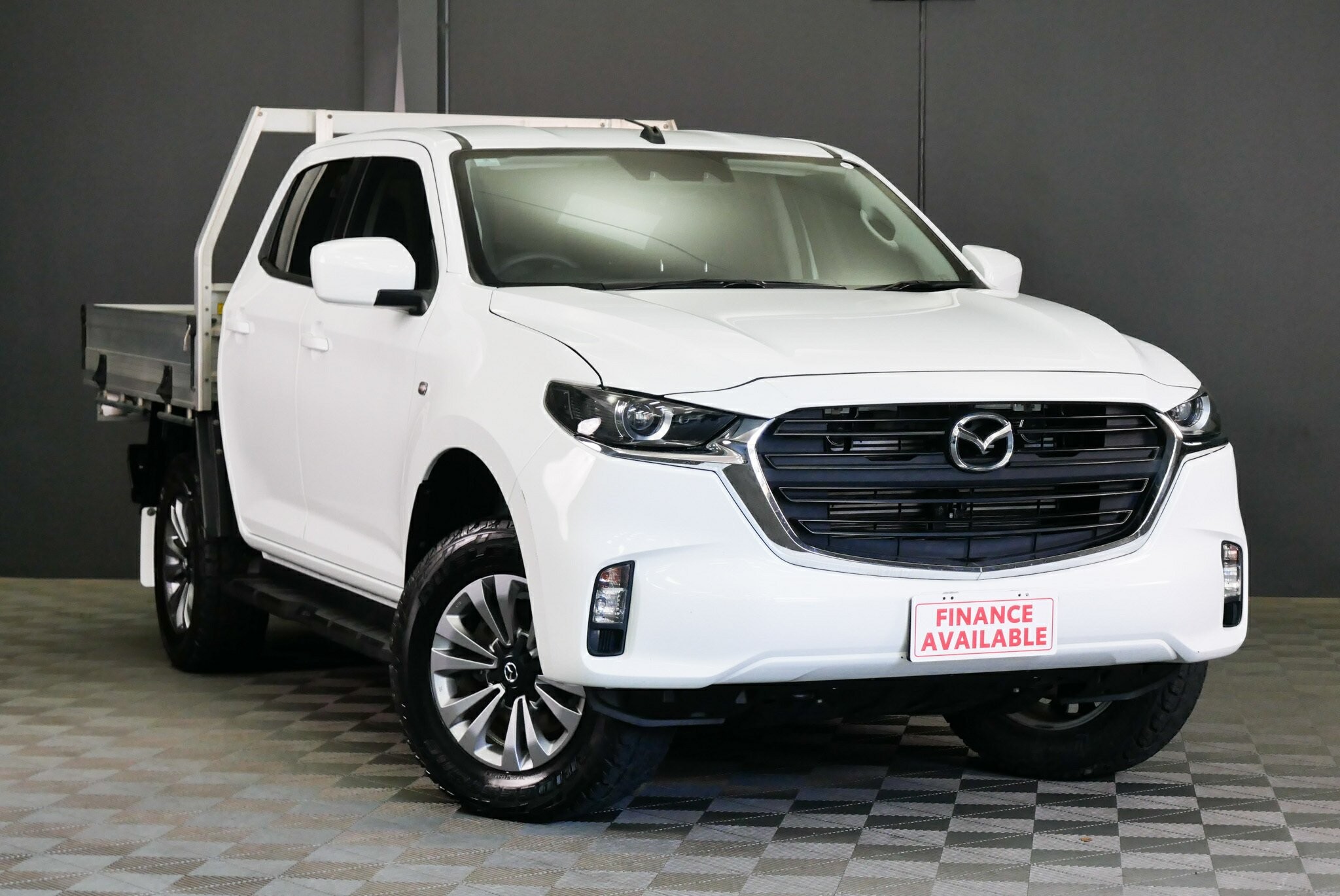 Mazda Bt-50 image 1