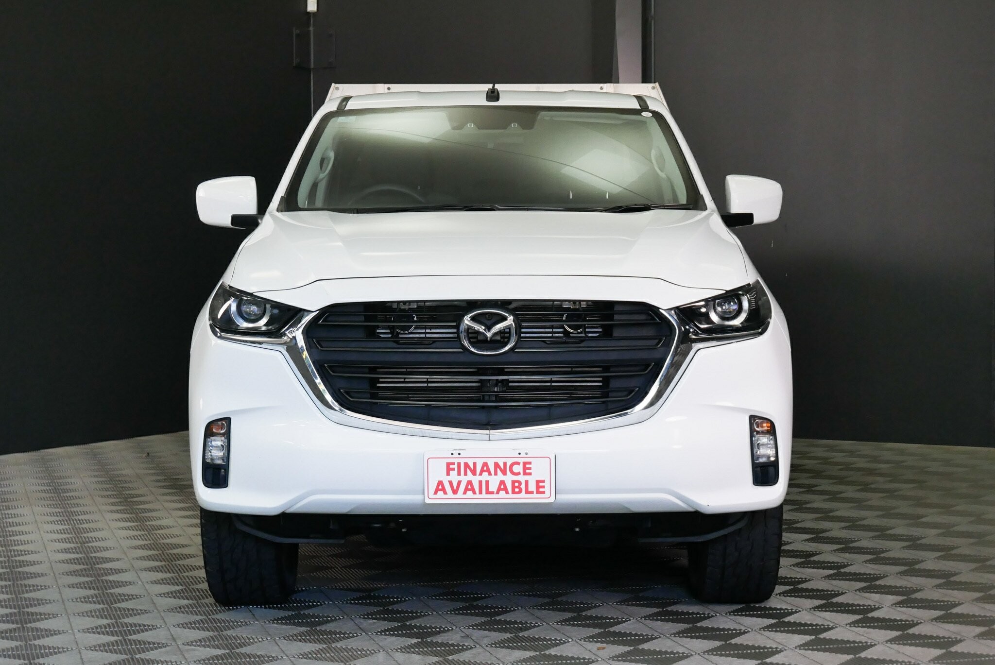 Mazda Bt-50 image 2