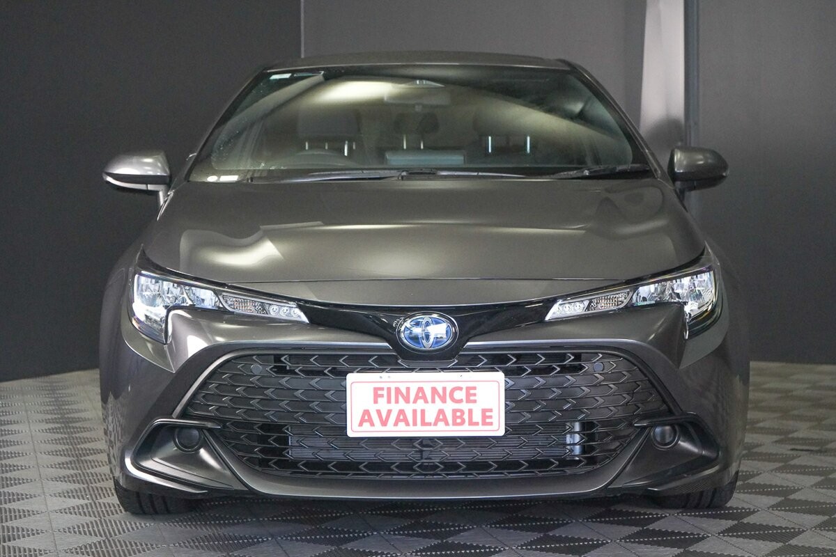 Toyota Corolla image 2