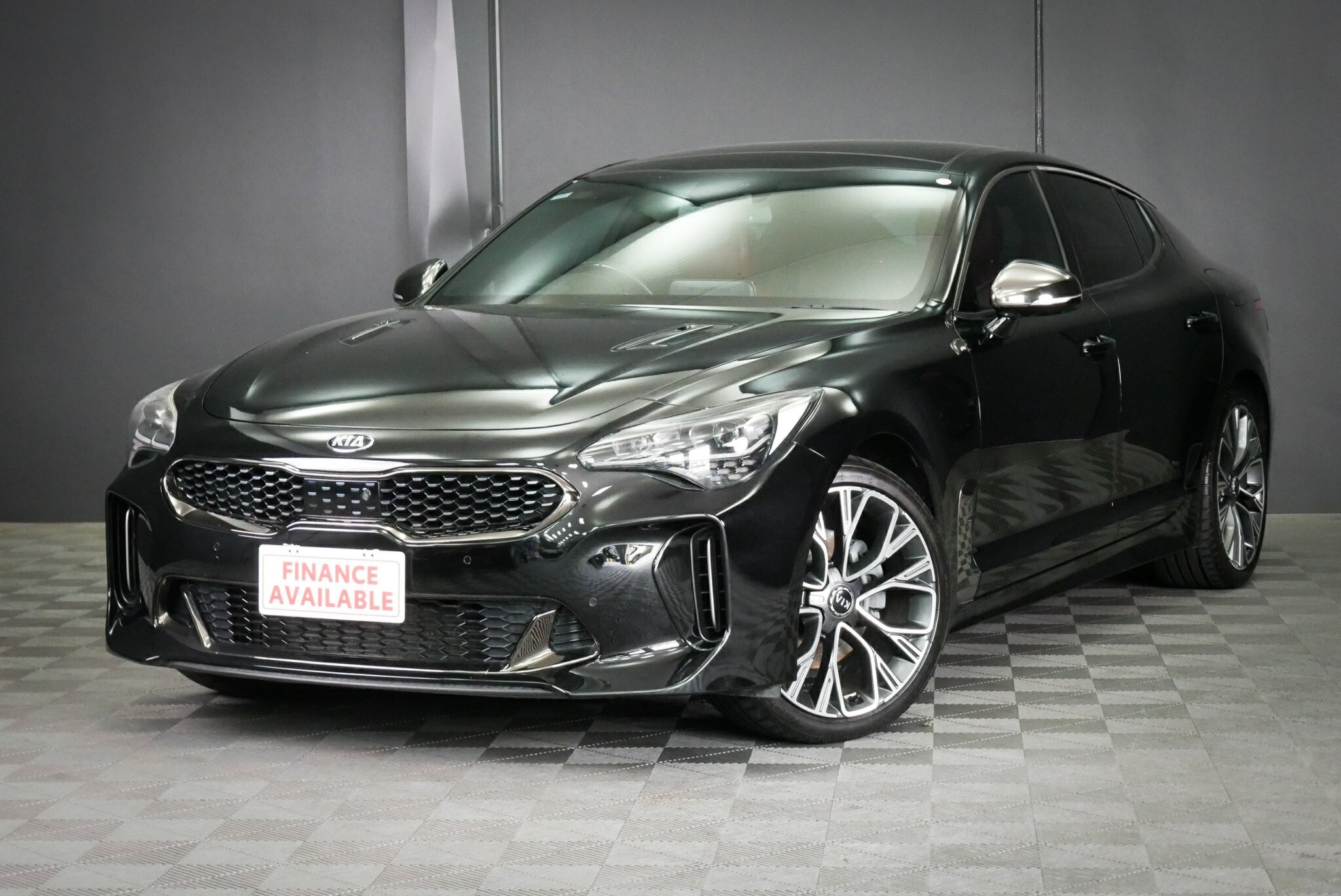 Kia Stinger image 3