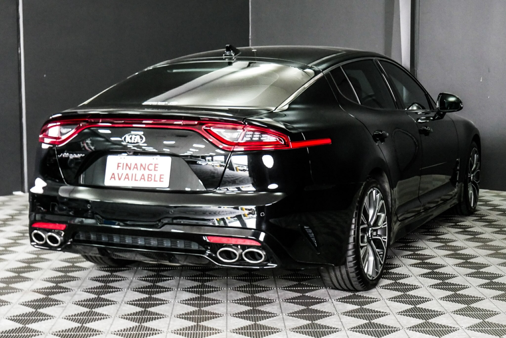 Kia Stinger image 4