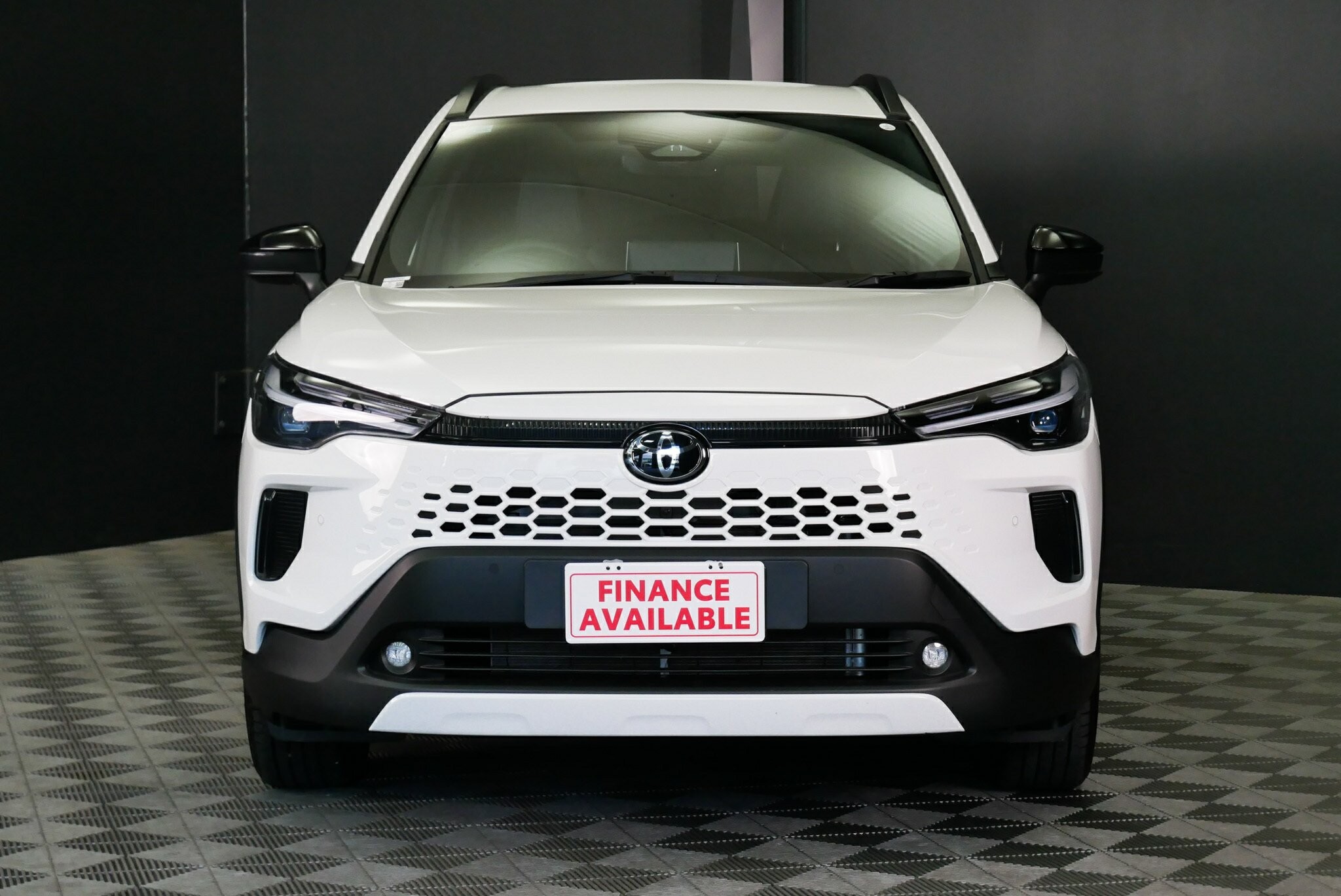 Toyota Corolla Cross image 2