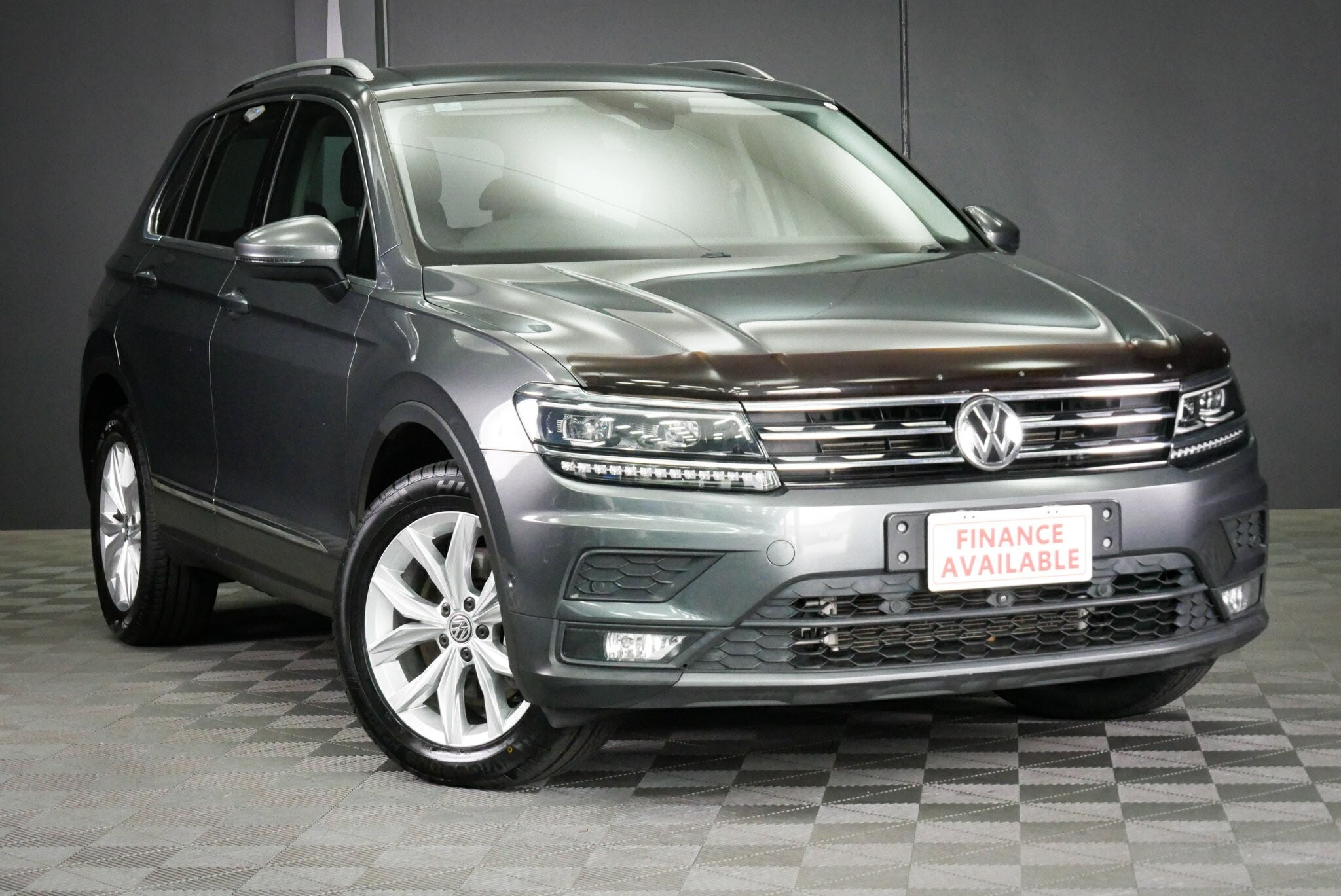 Volkswagen Tiguan image 1