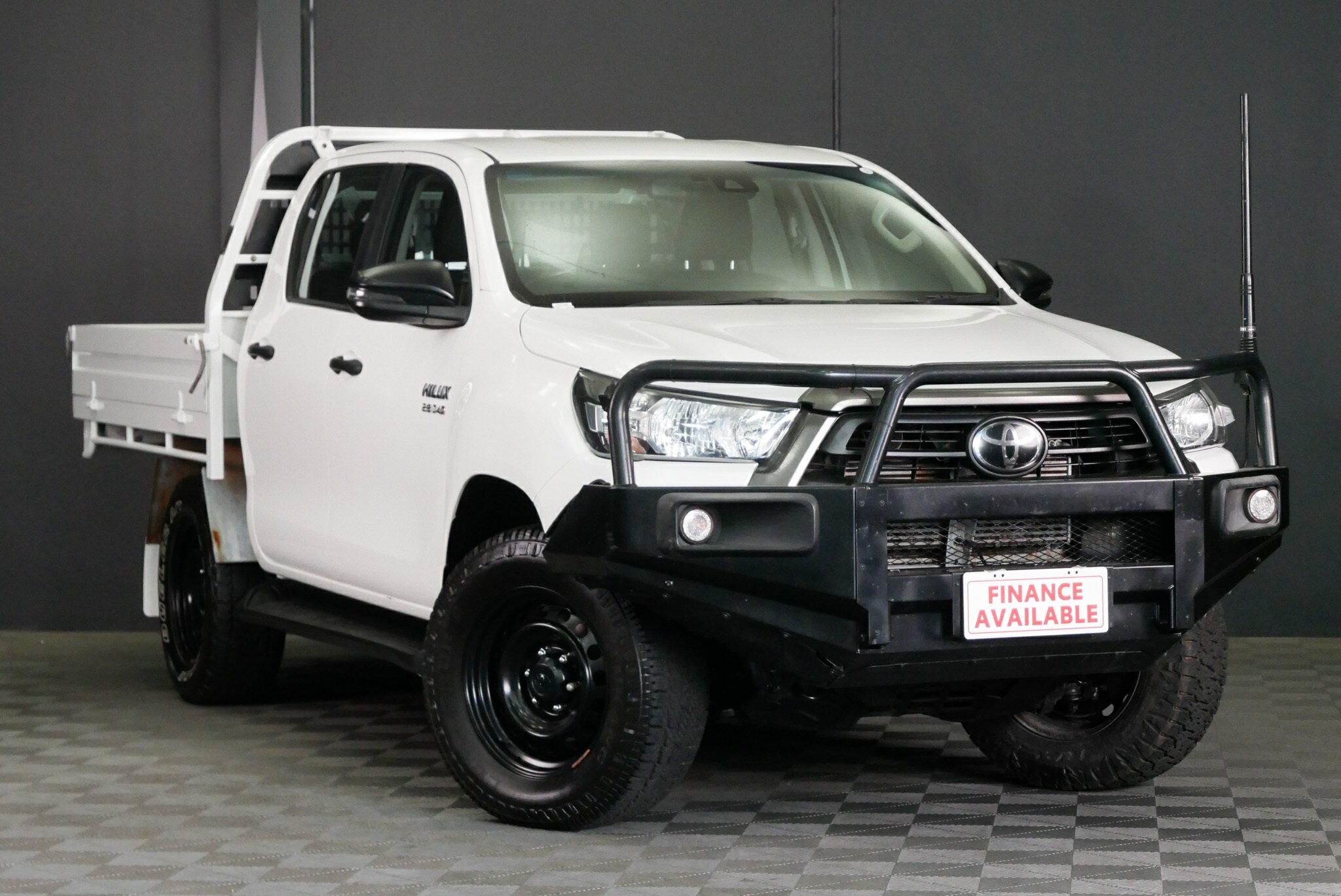 Toyota Hilux image 1