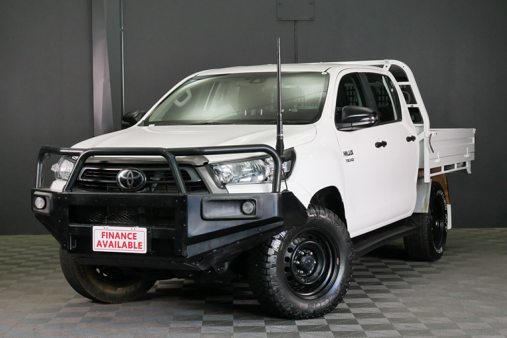 Toyota Hilux image 3
