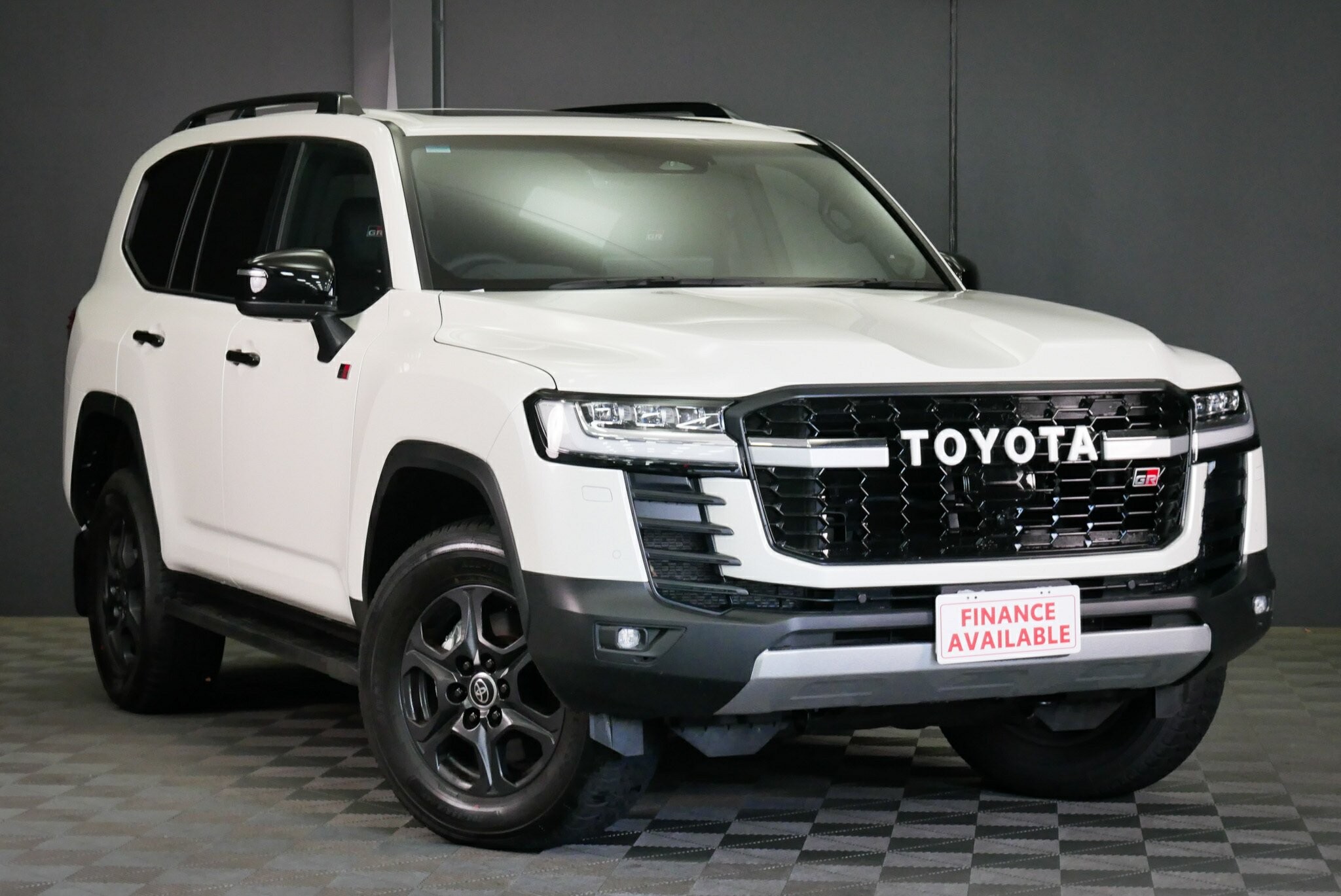 Toyota Landcruiser image 1