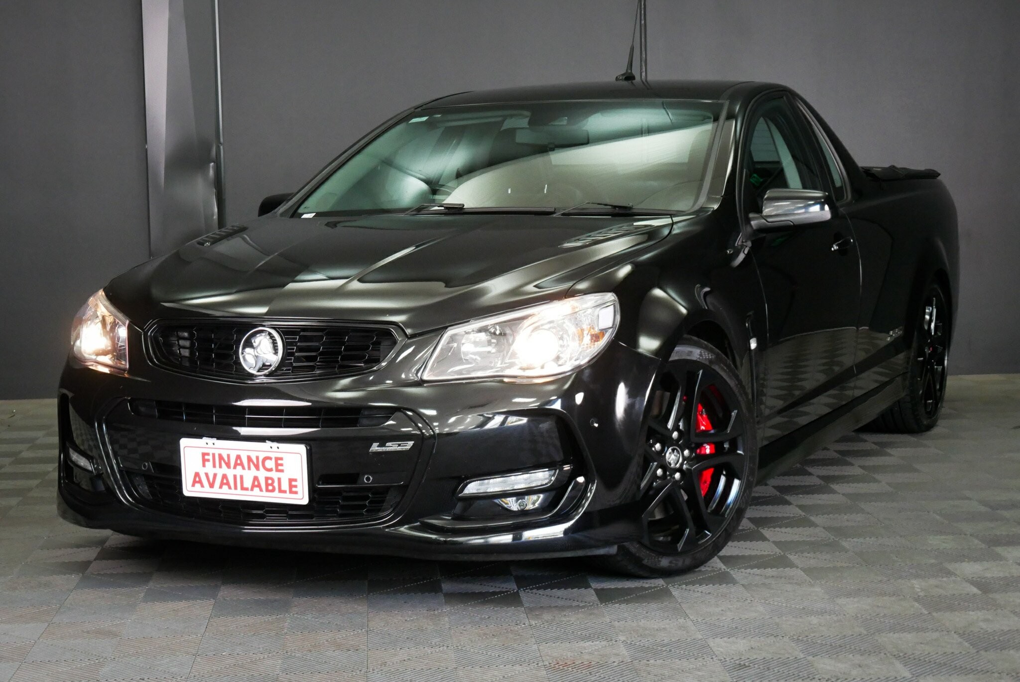 Holden Ute image 3
