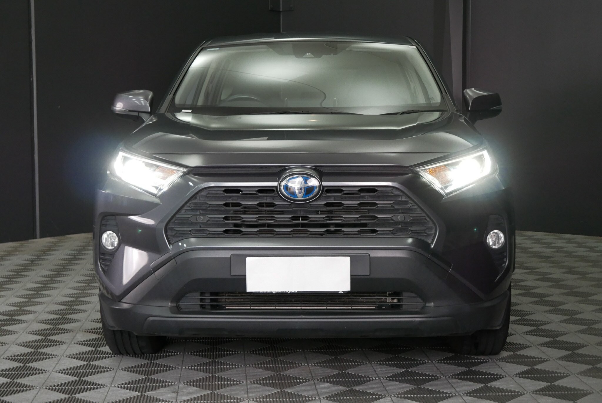 Toyota Rav4 image 2