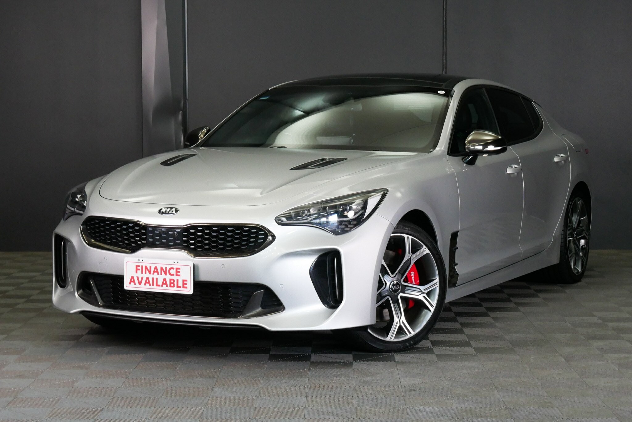 Kia Stinger image 3