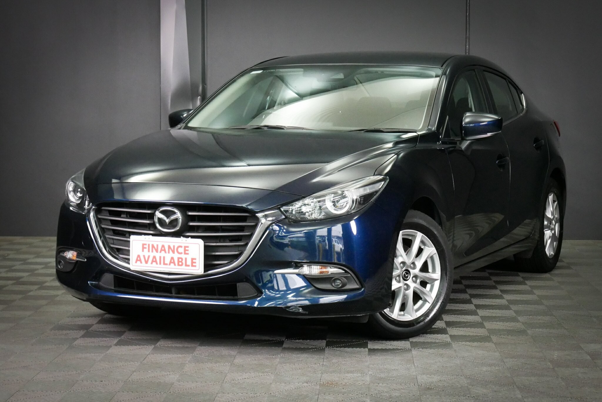 Mazda 3 image 3