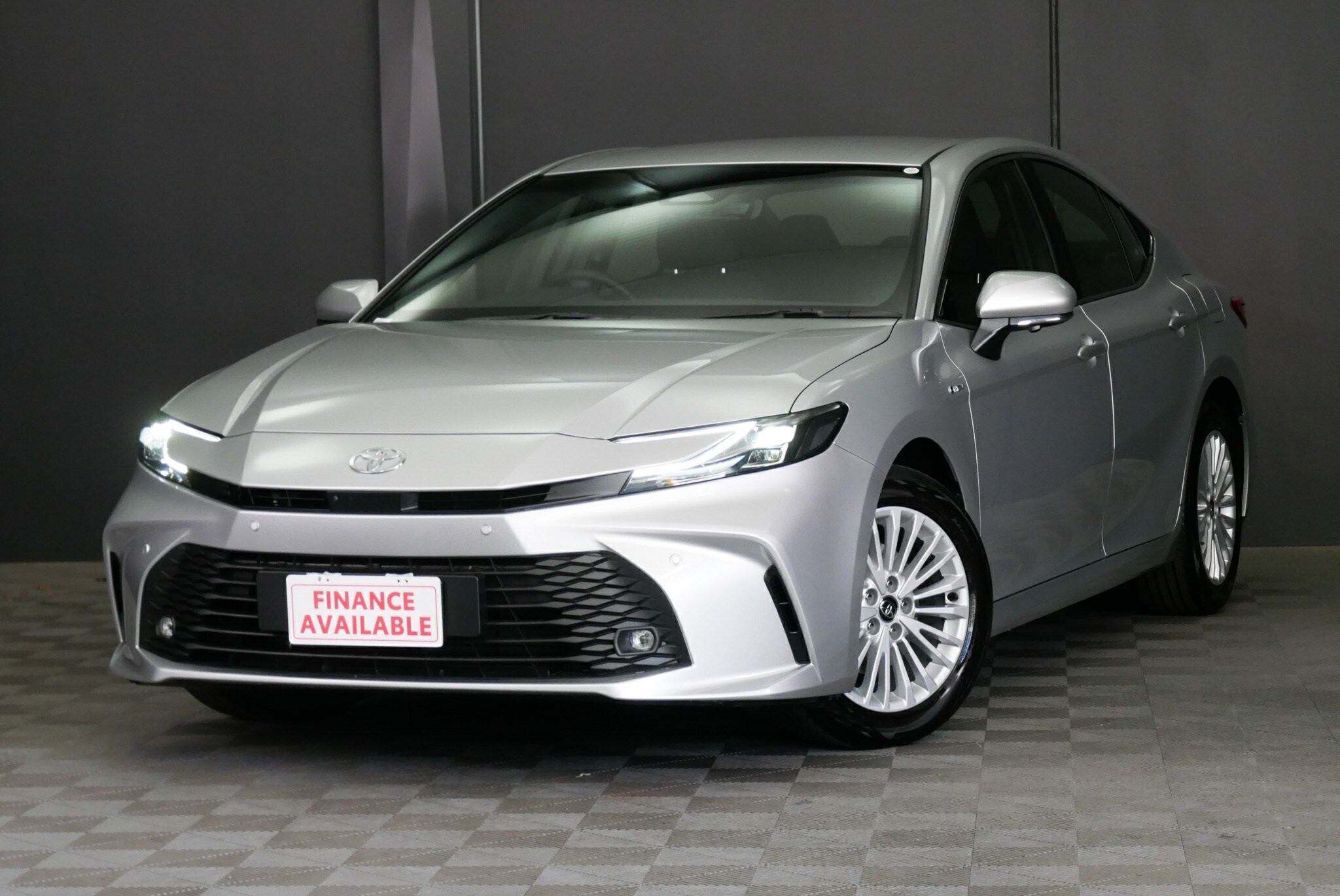 Toyota Camry 2.5l Hybrid Cvt Ascent image 3