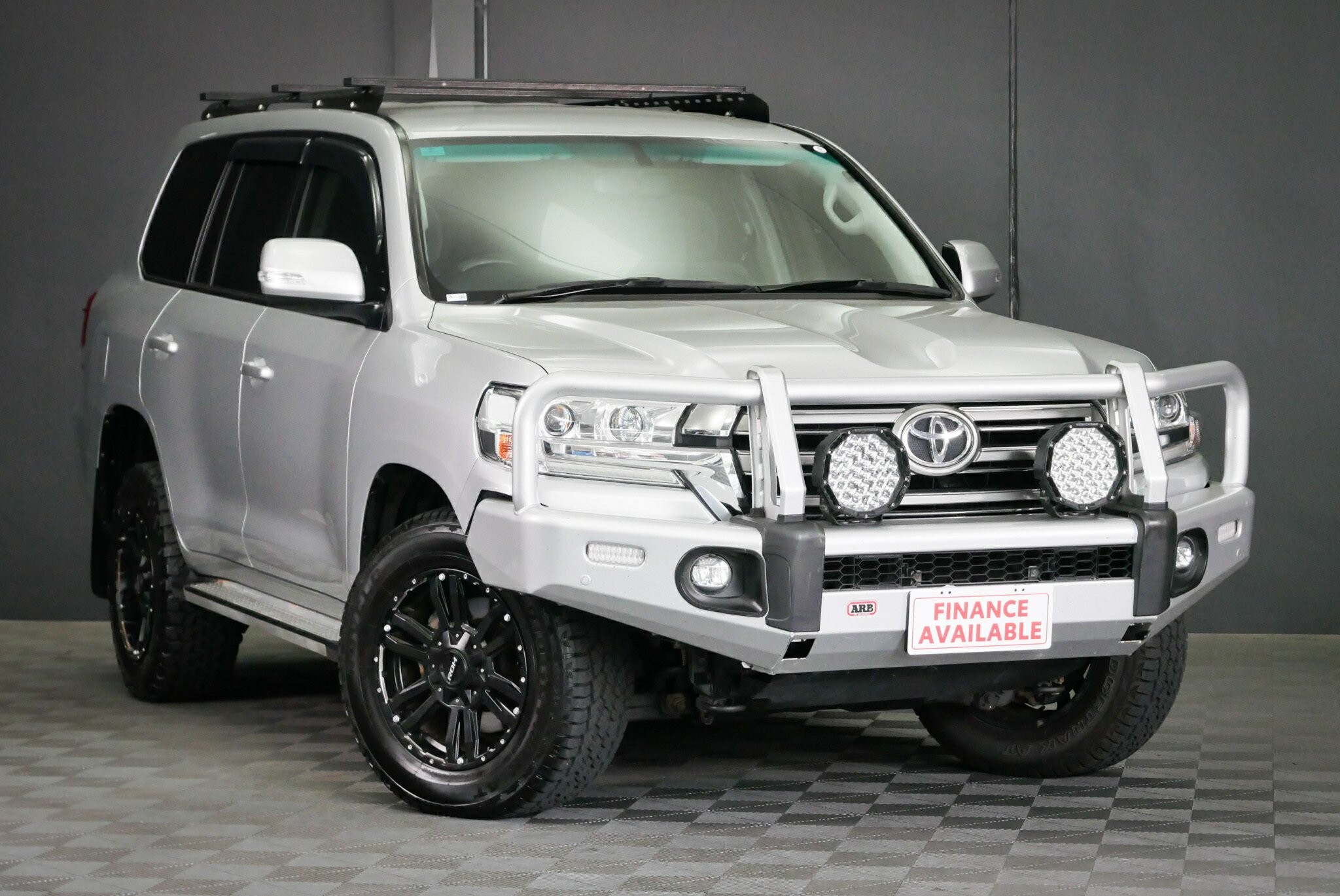 Toyota Landcruiser image 1