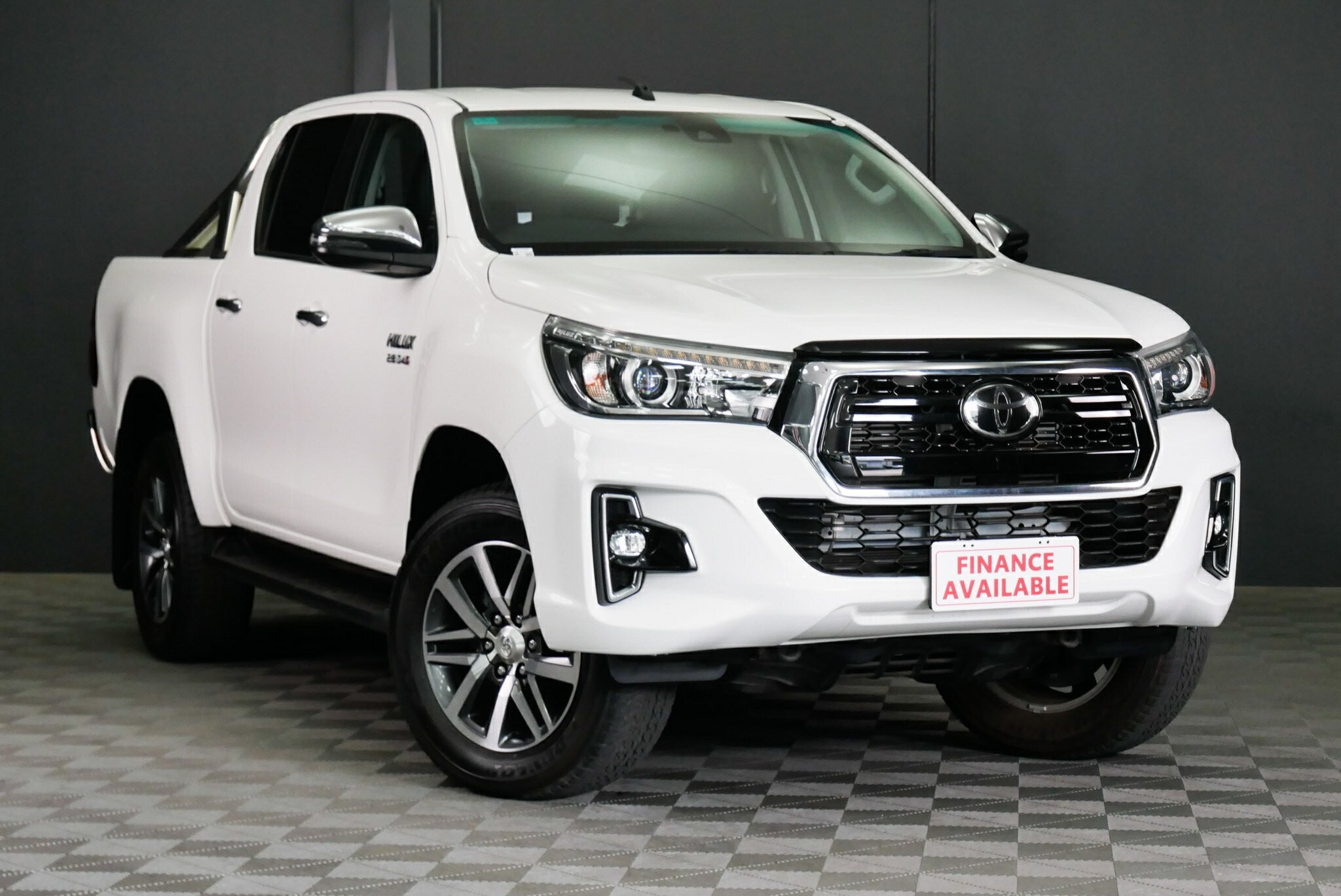 Toyota Hilux image 1