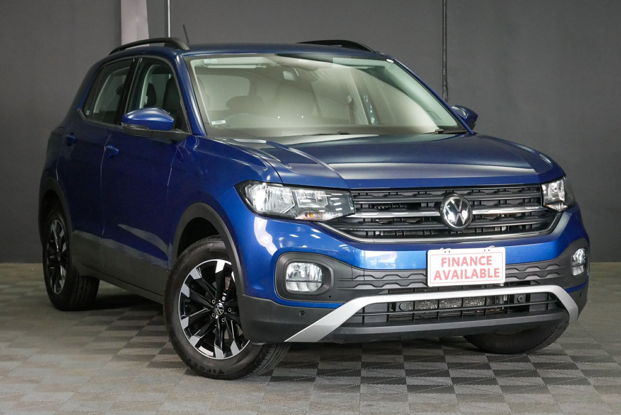 Volkswagen T-cross image 1