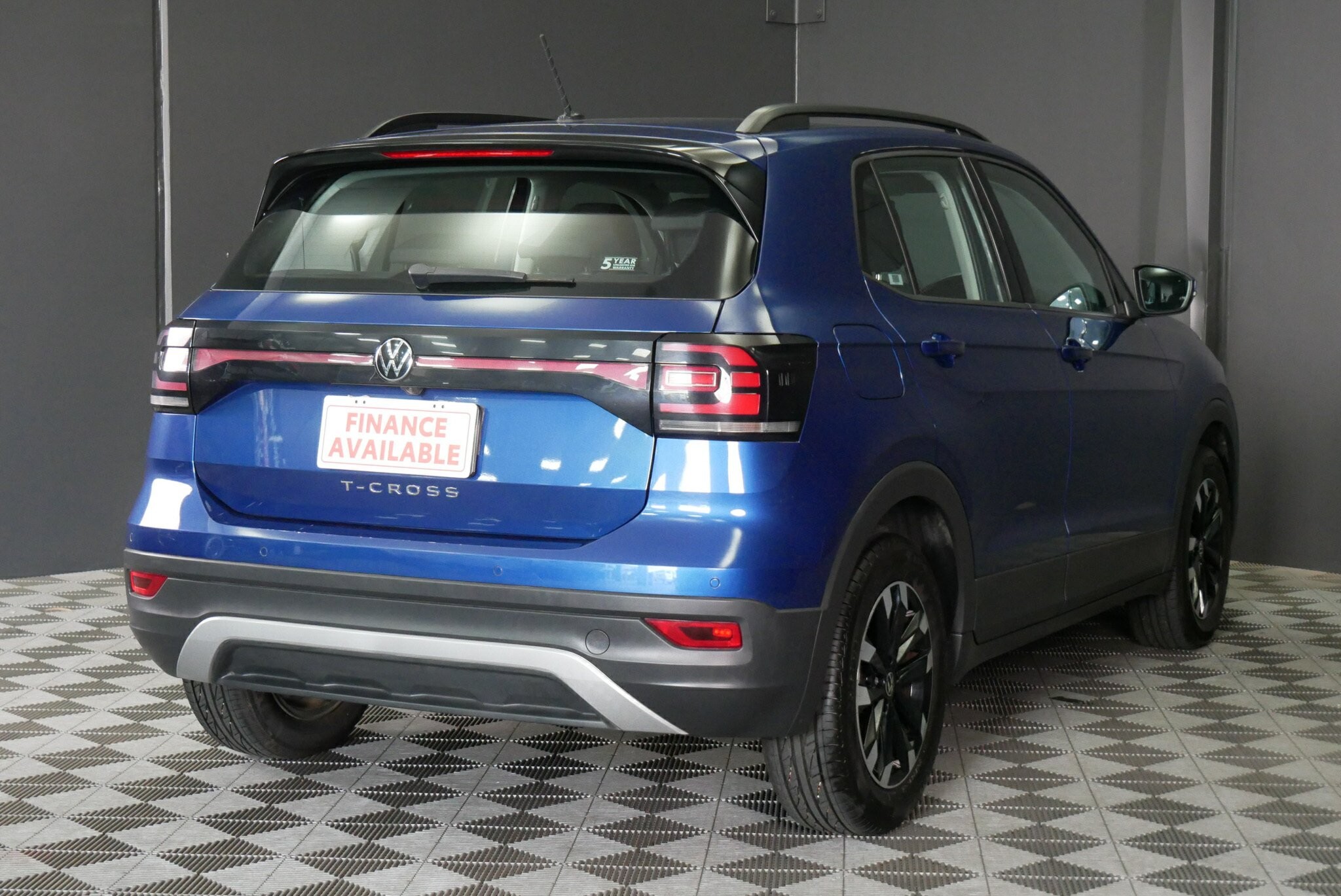 Volkswagen T-cross image 4