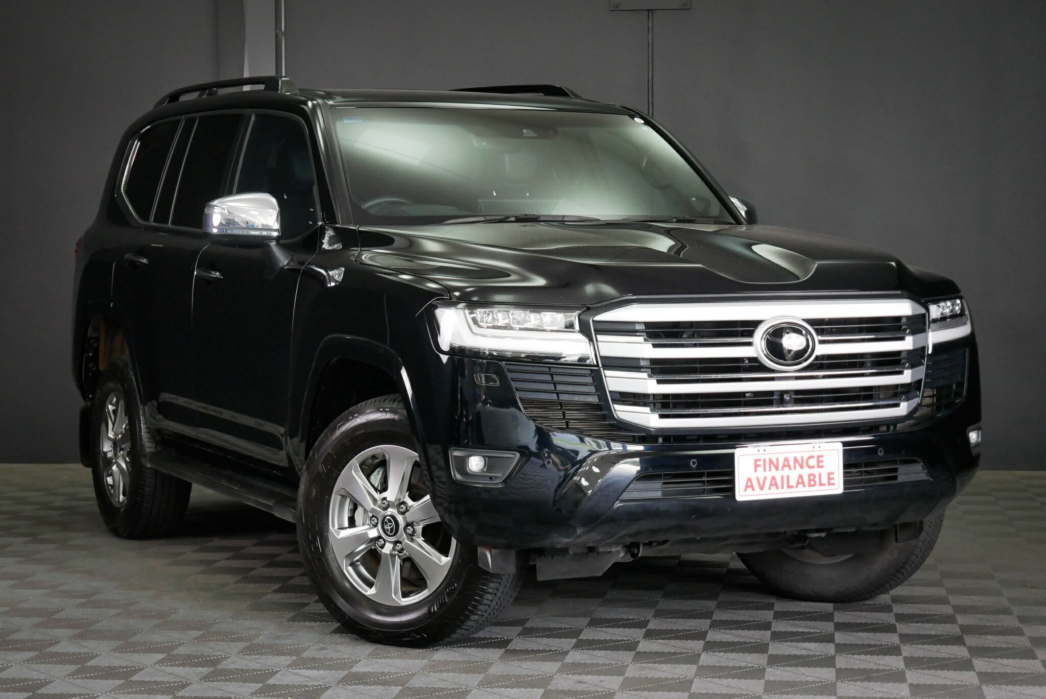 Toyota Landcruiser image 1