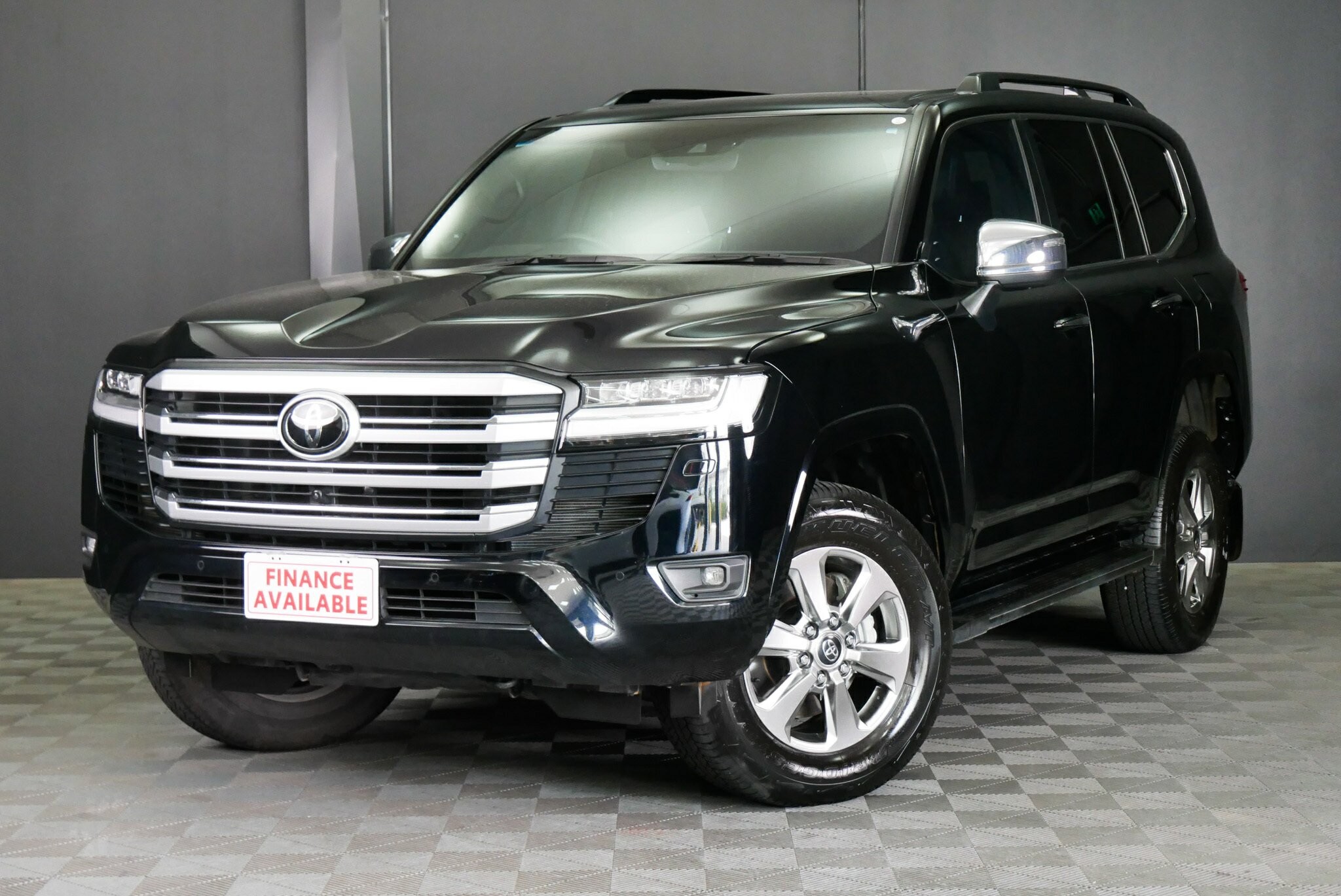 Toyota Landcruiser image 3