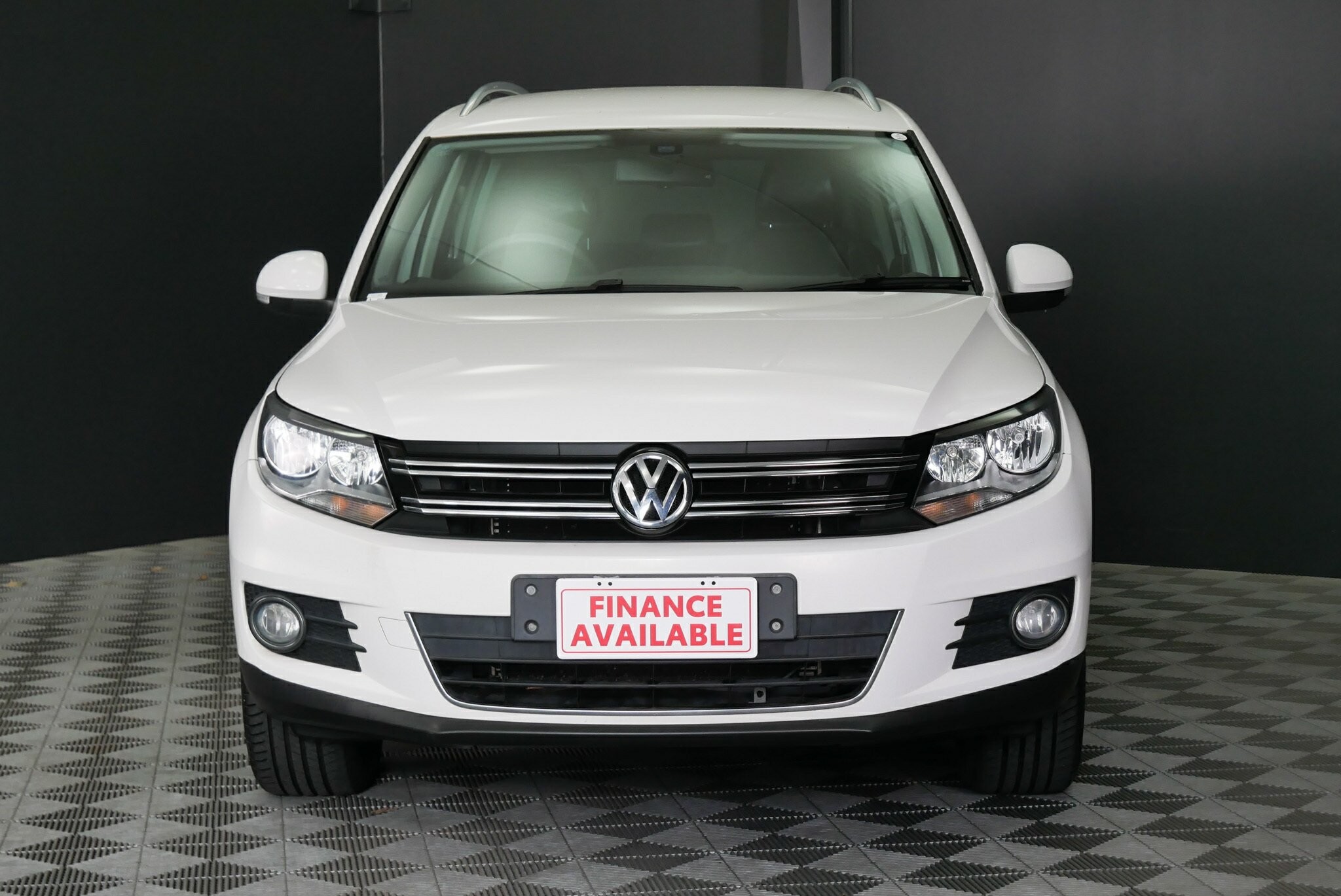 Volkswagen Tiguan image 2