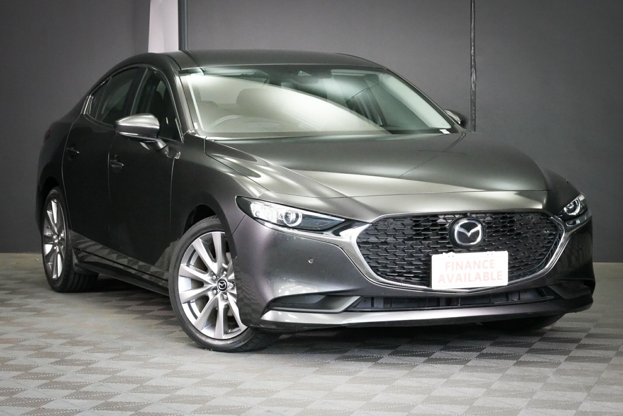 Mazda 3 image 1
