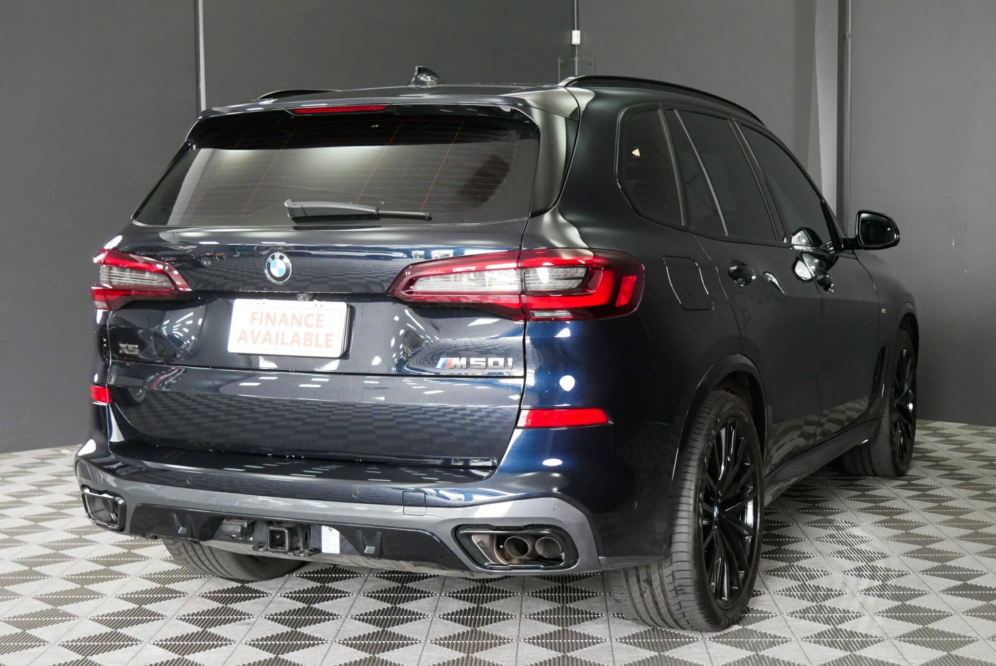 BMW X5 image 4