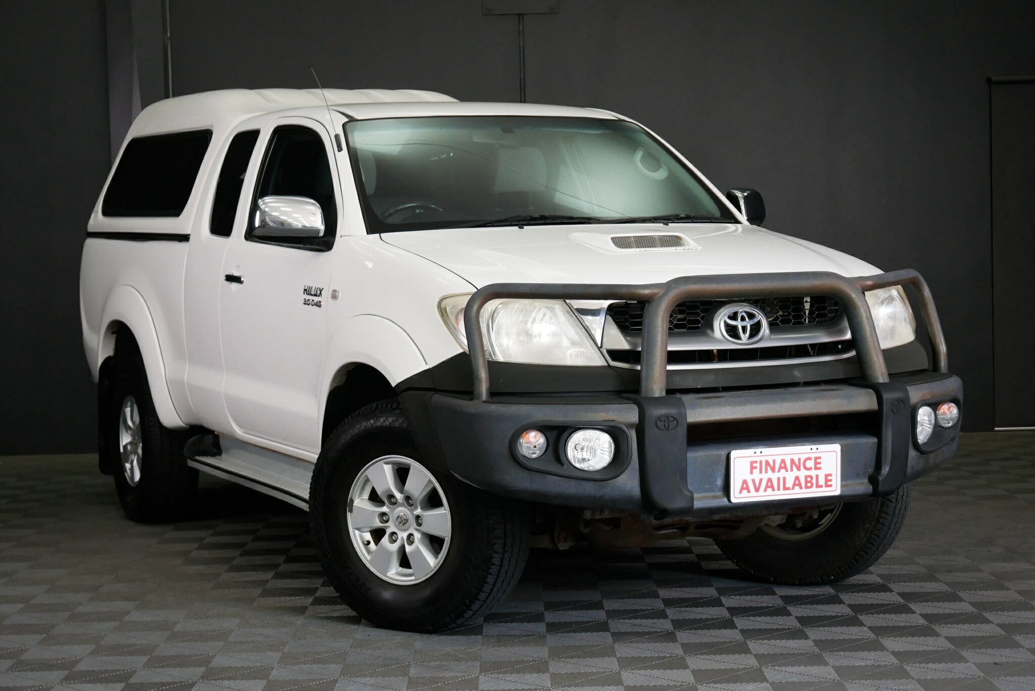 Toyota Hilux image 1