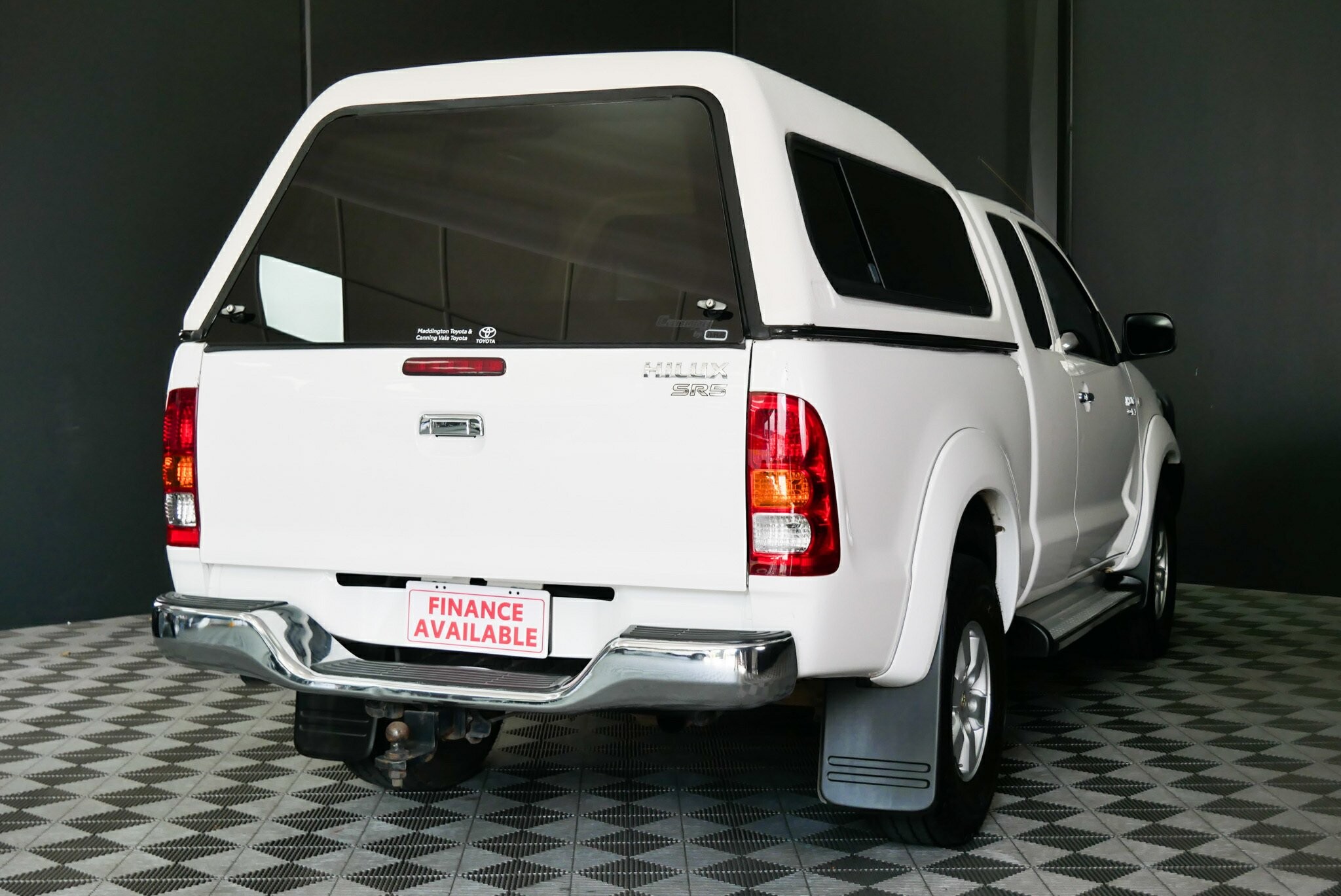 Toyota Hilux image 4