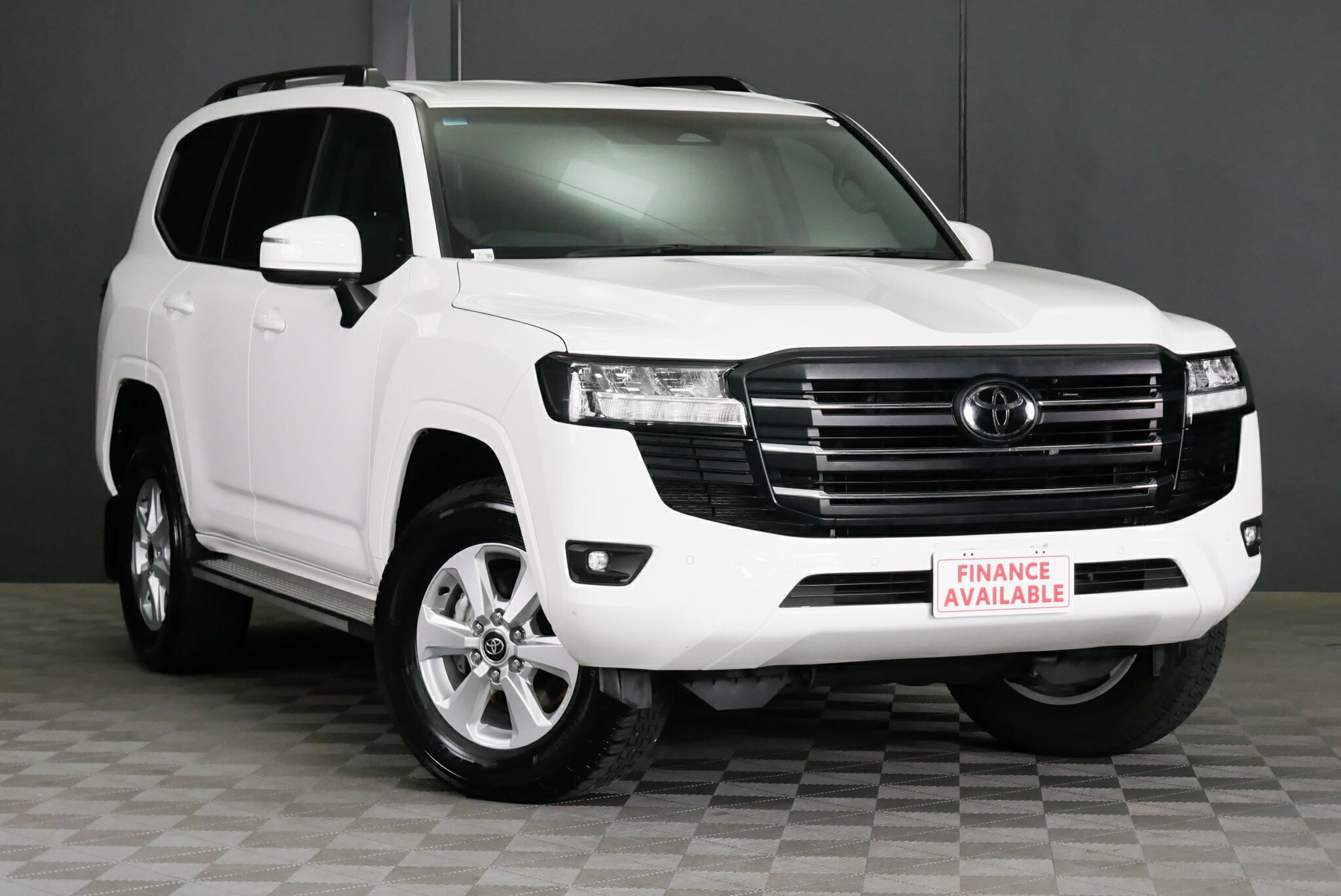 Toyota Landcruiser image 1