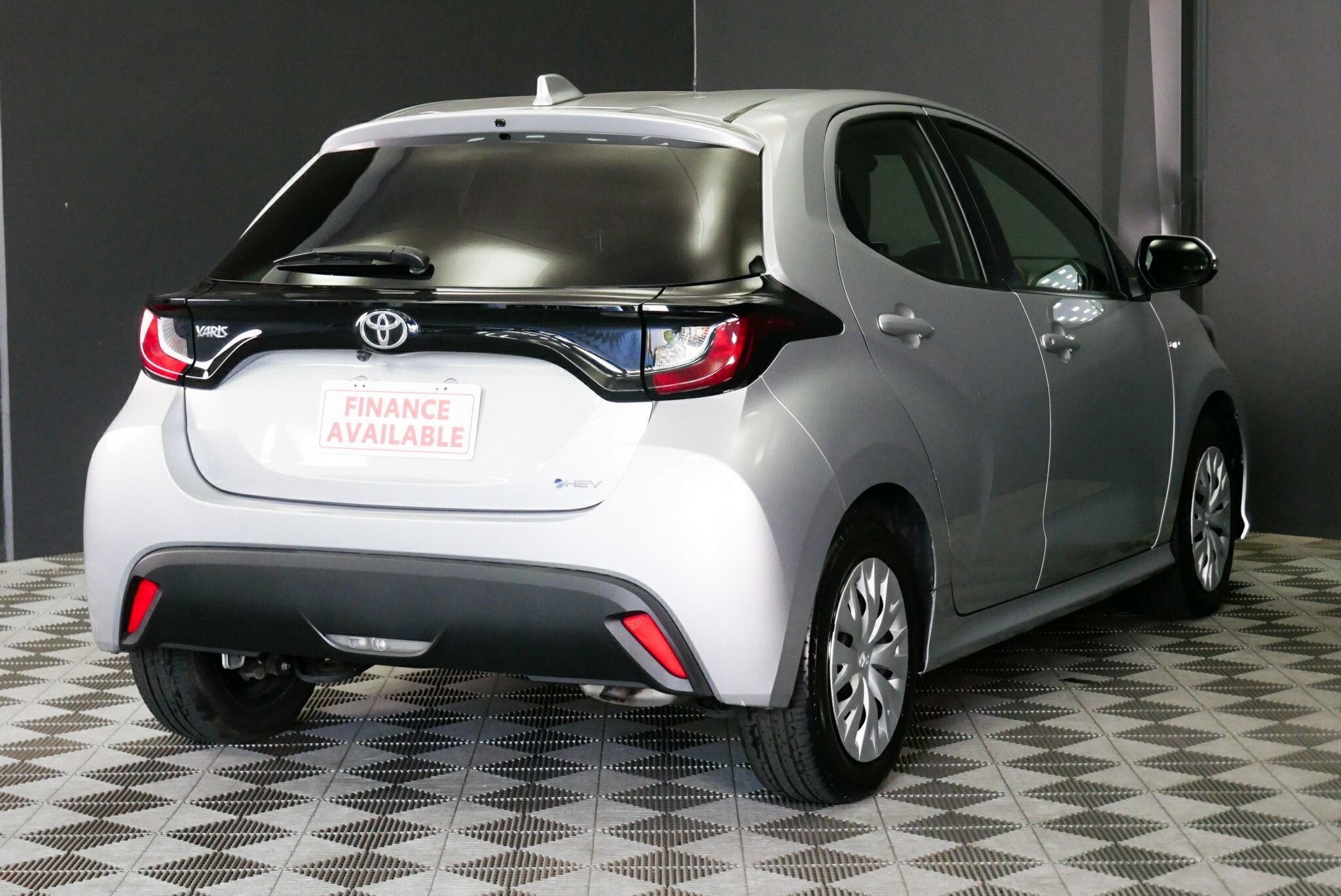 Toyota Yaris image 4
