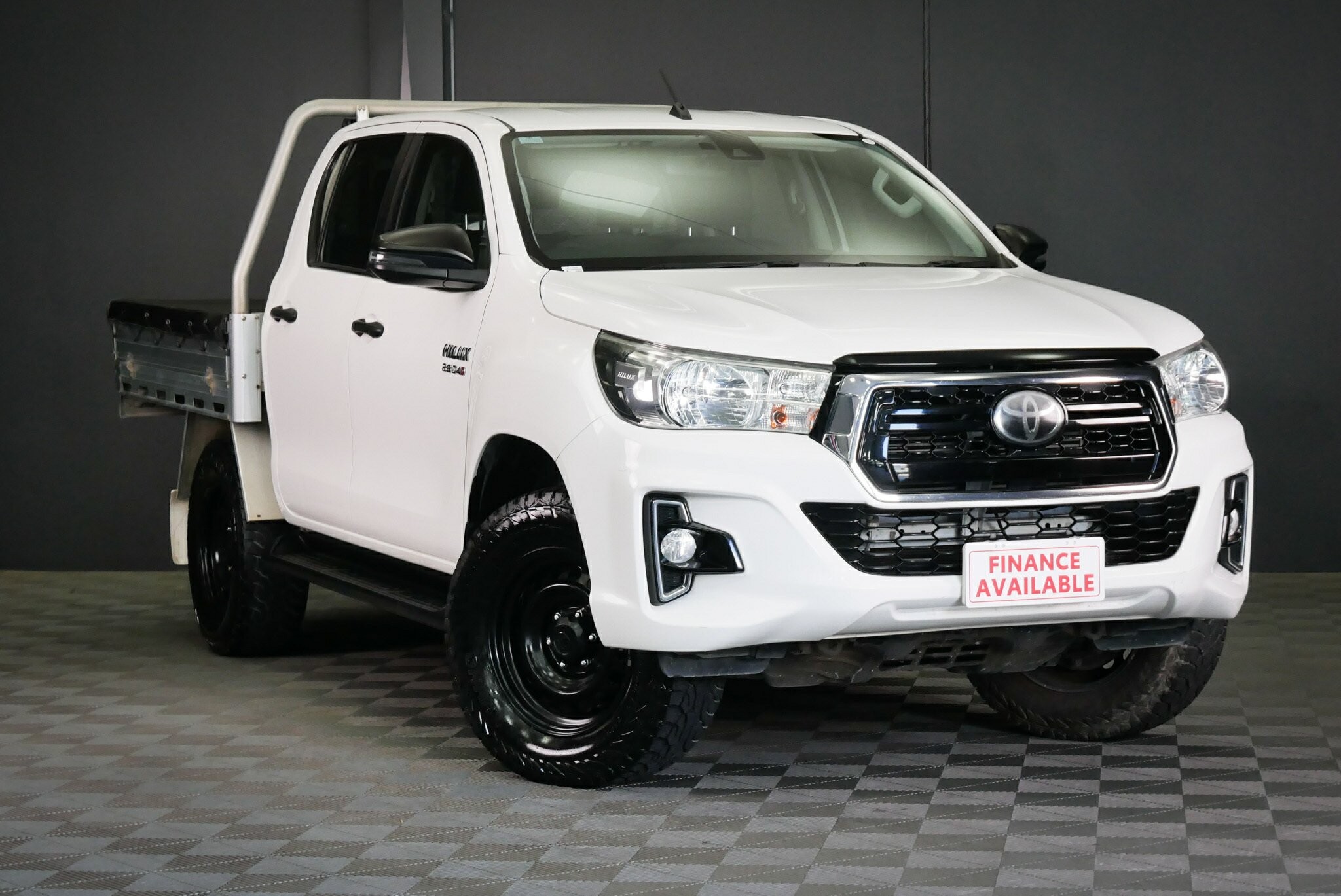 Toyota Hilux image 1