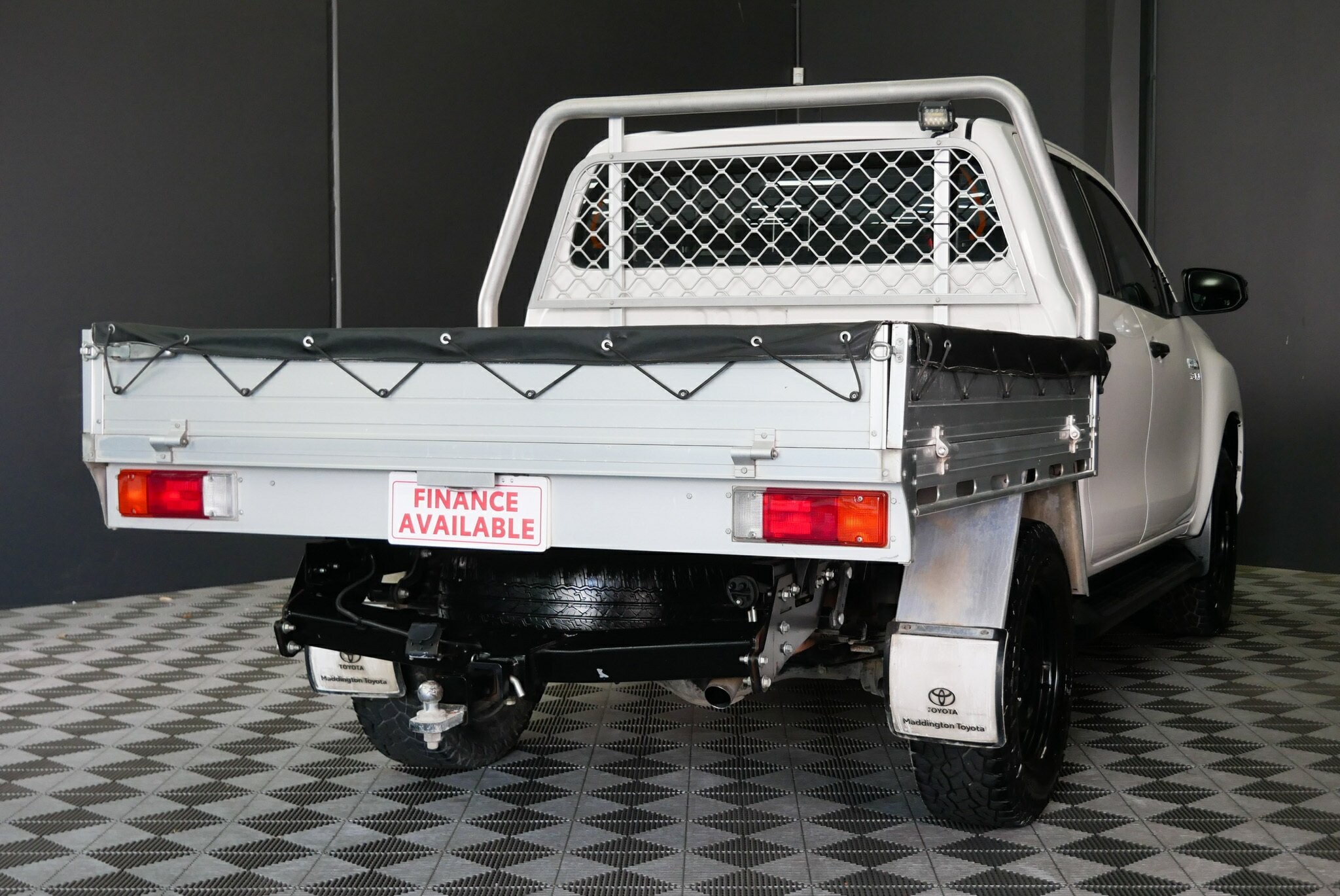 Toyota Hilux image 4