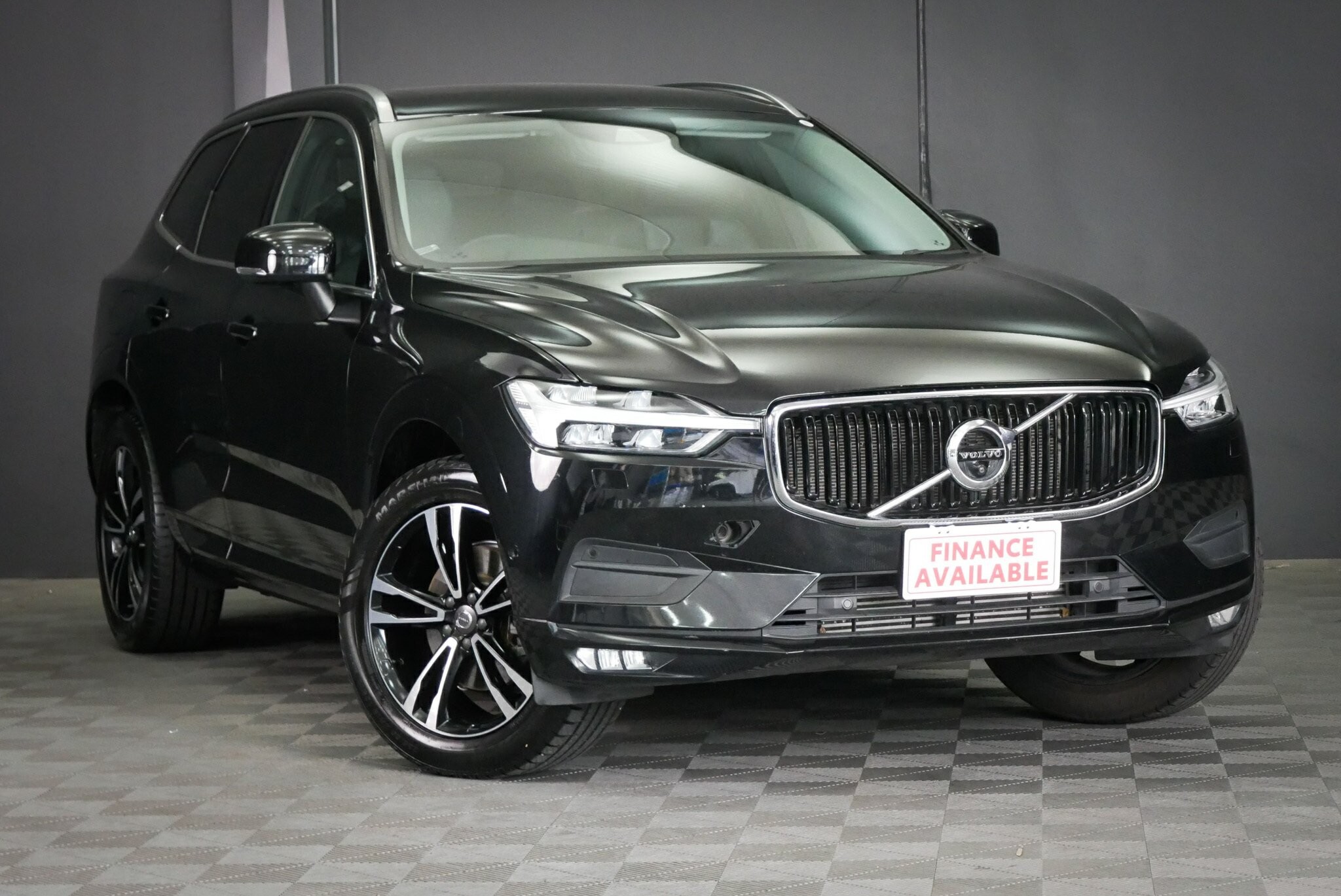 Volvo Xc60 image 1