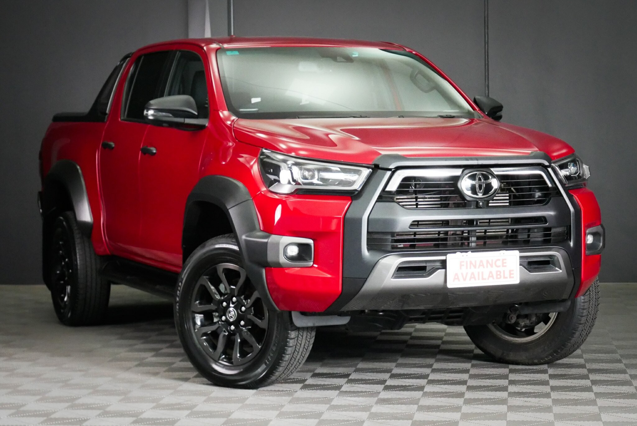 Toyota Hilux image 1