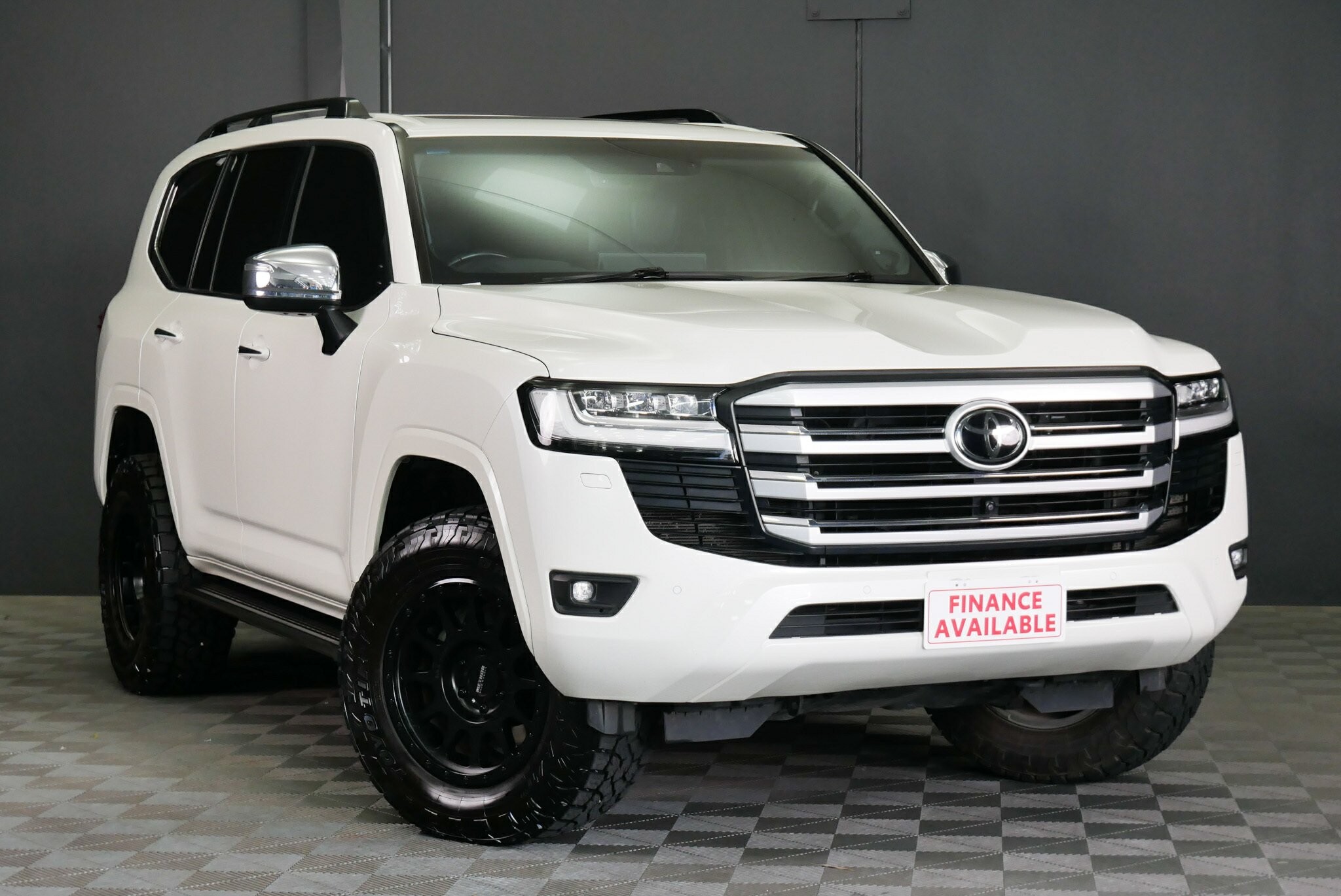 Toyota Landcruiser image 1