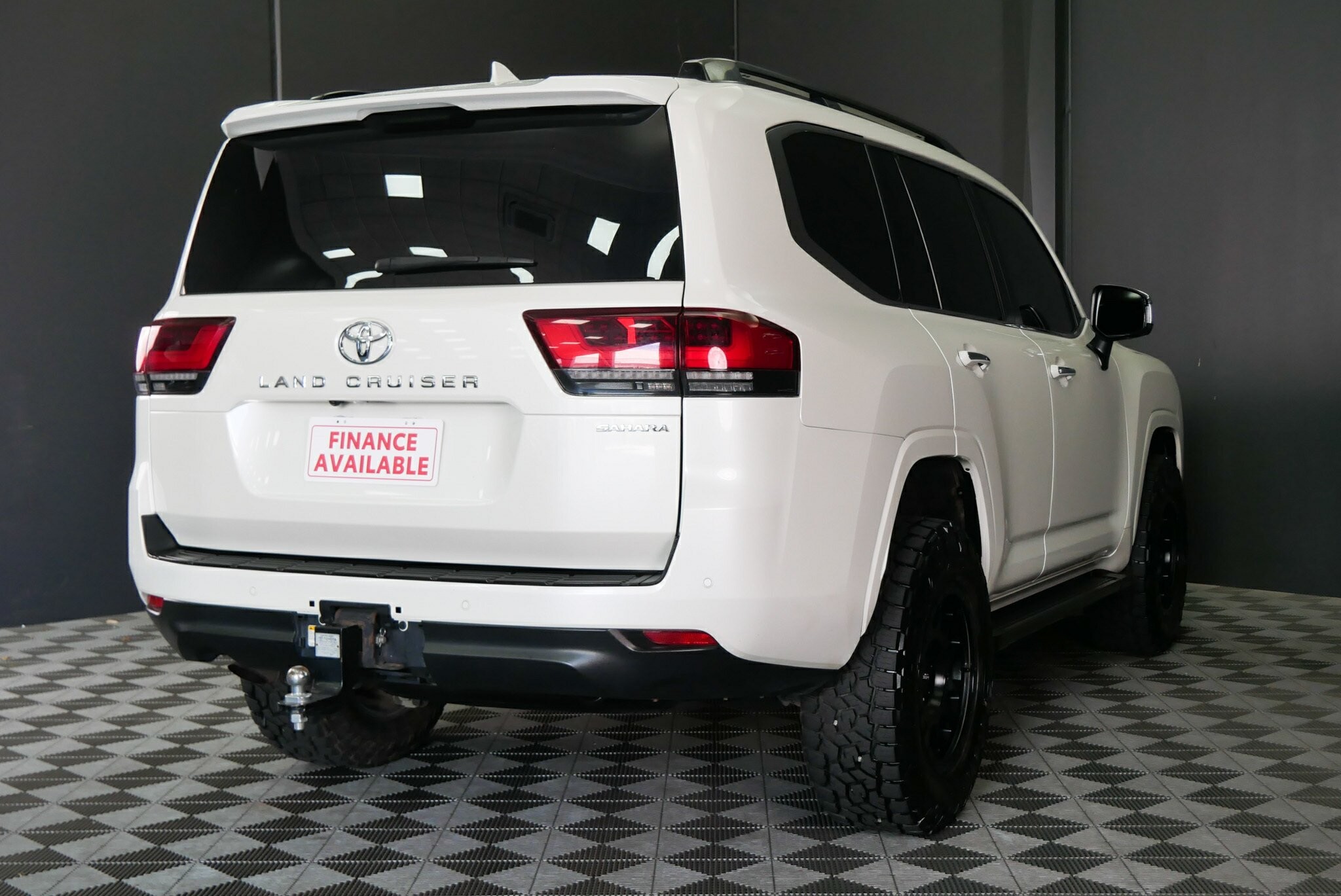 Toyota Landcruiser image 4