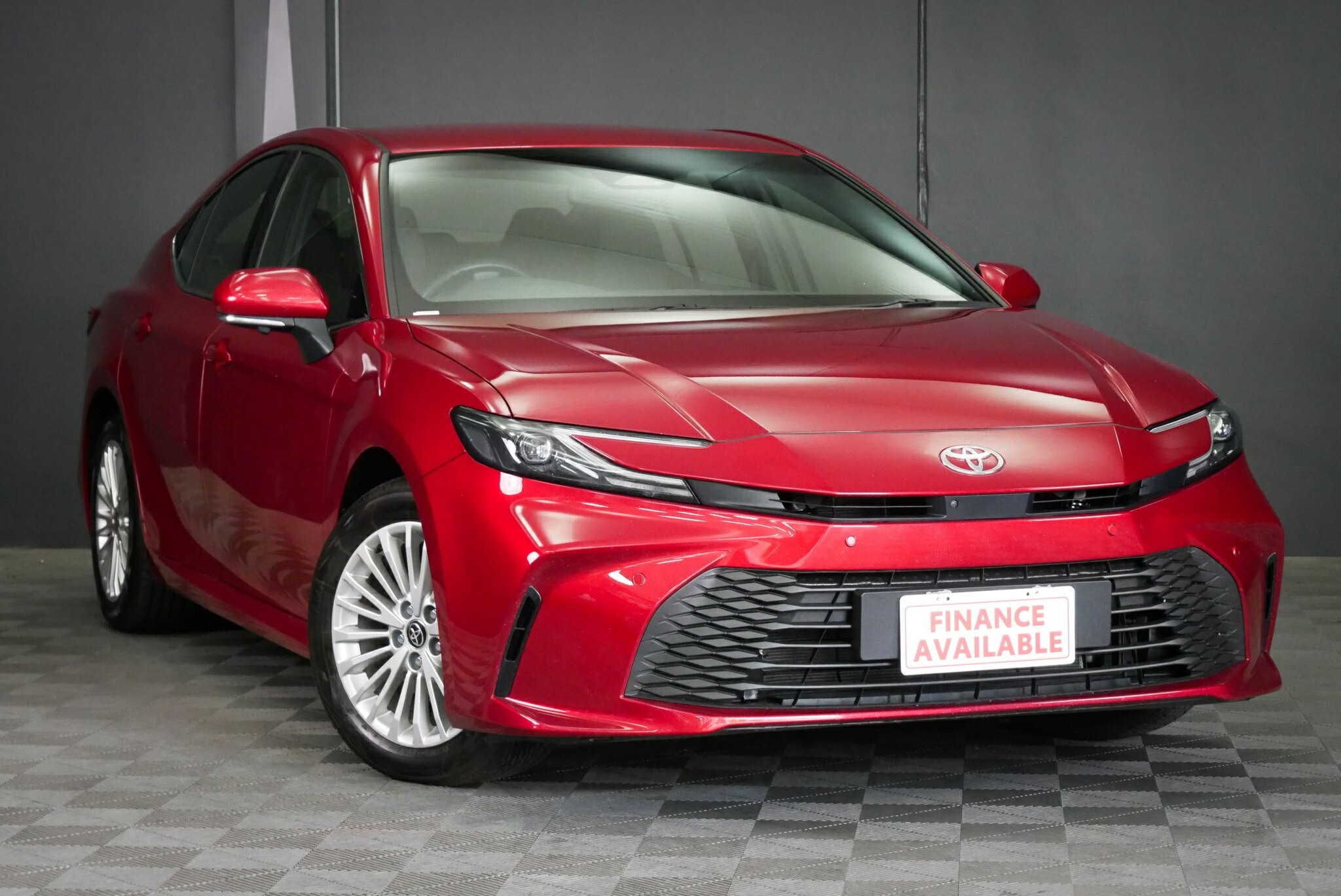 Toyota Camry image 1