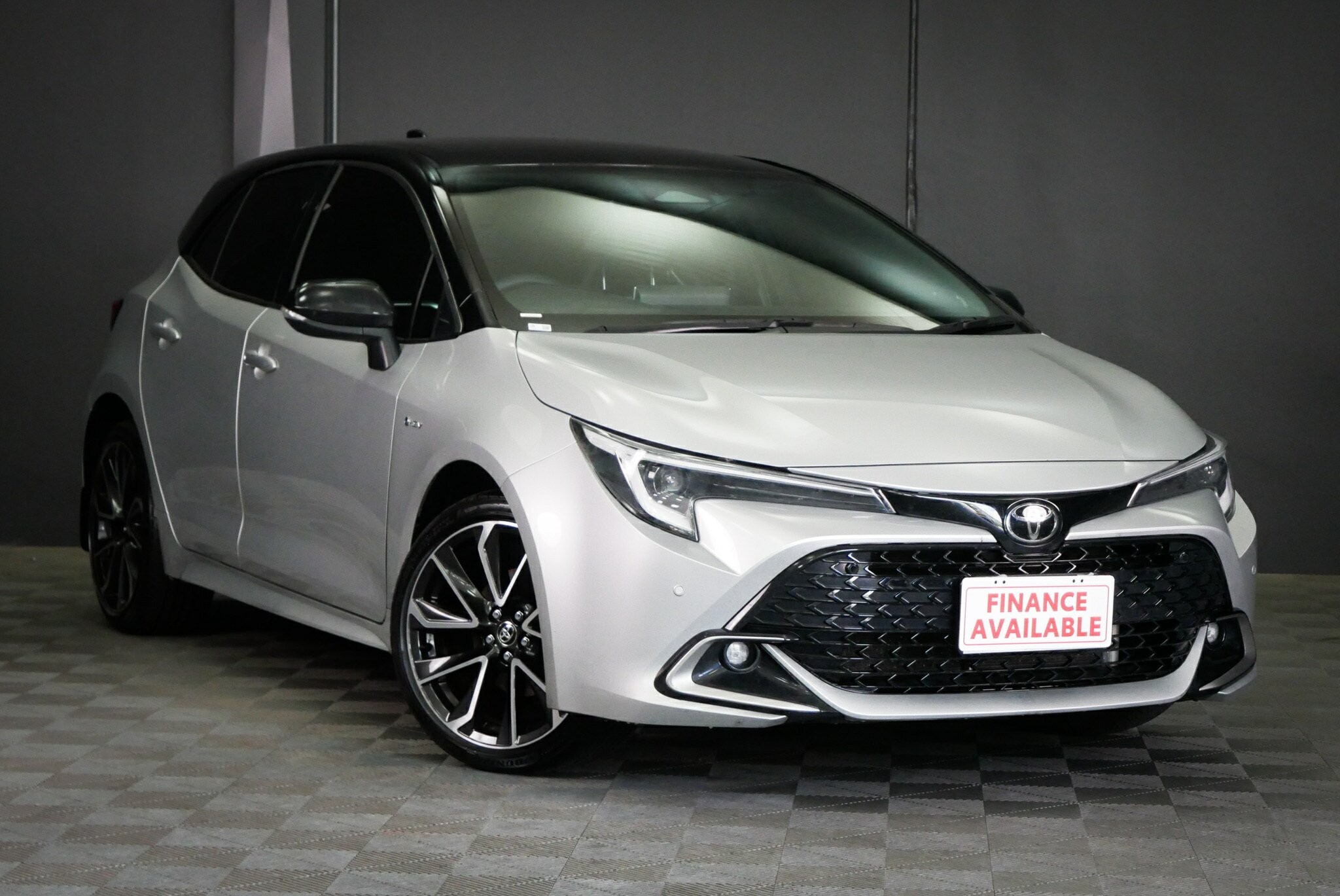 Toyota Corolla image 1