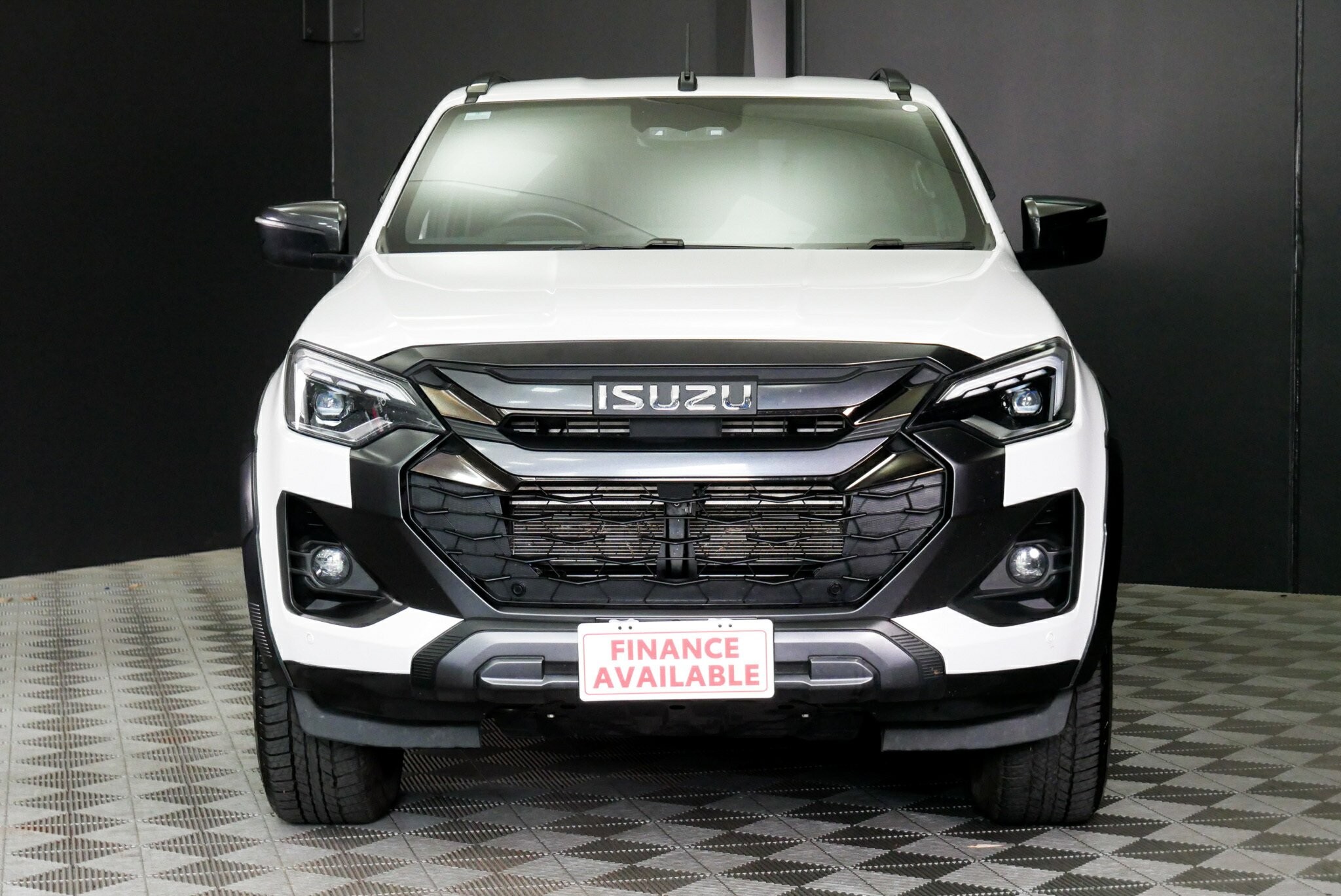 Isuzu D-max image 2