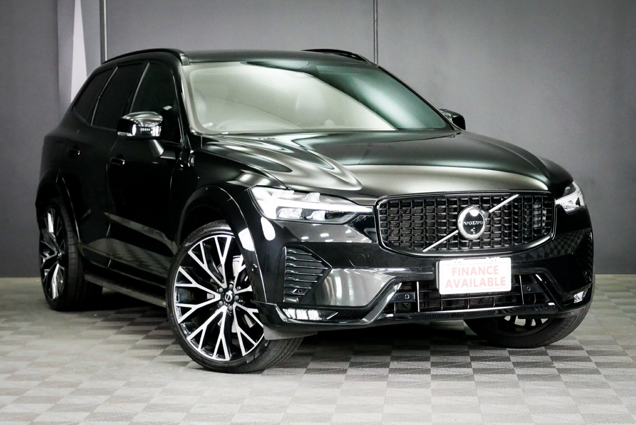 Volvo Xc60 image 1