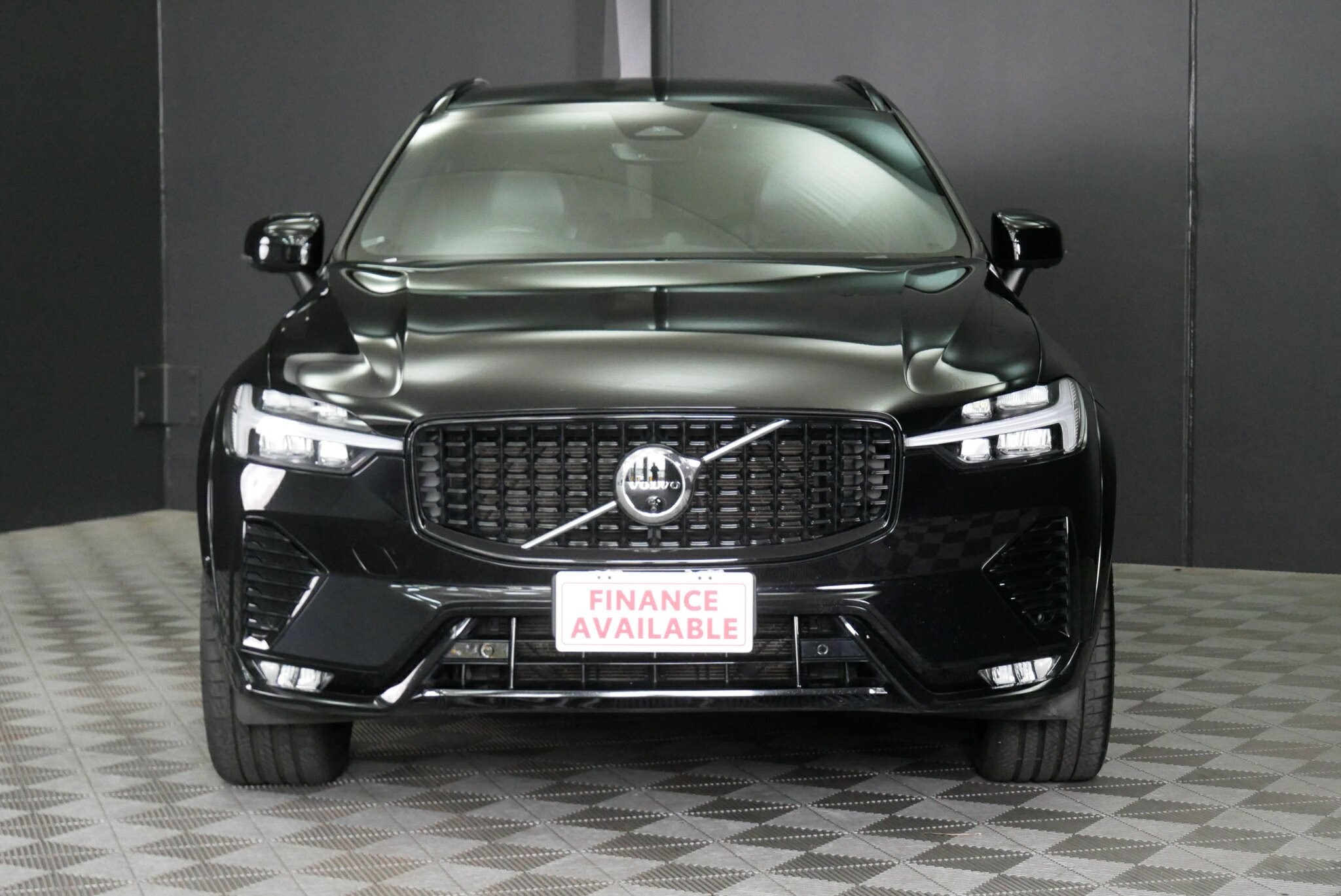 Volvo Xc60 image 2
