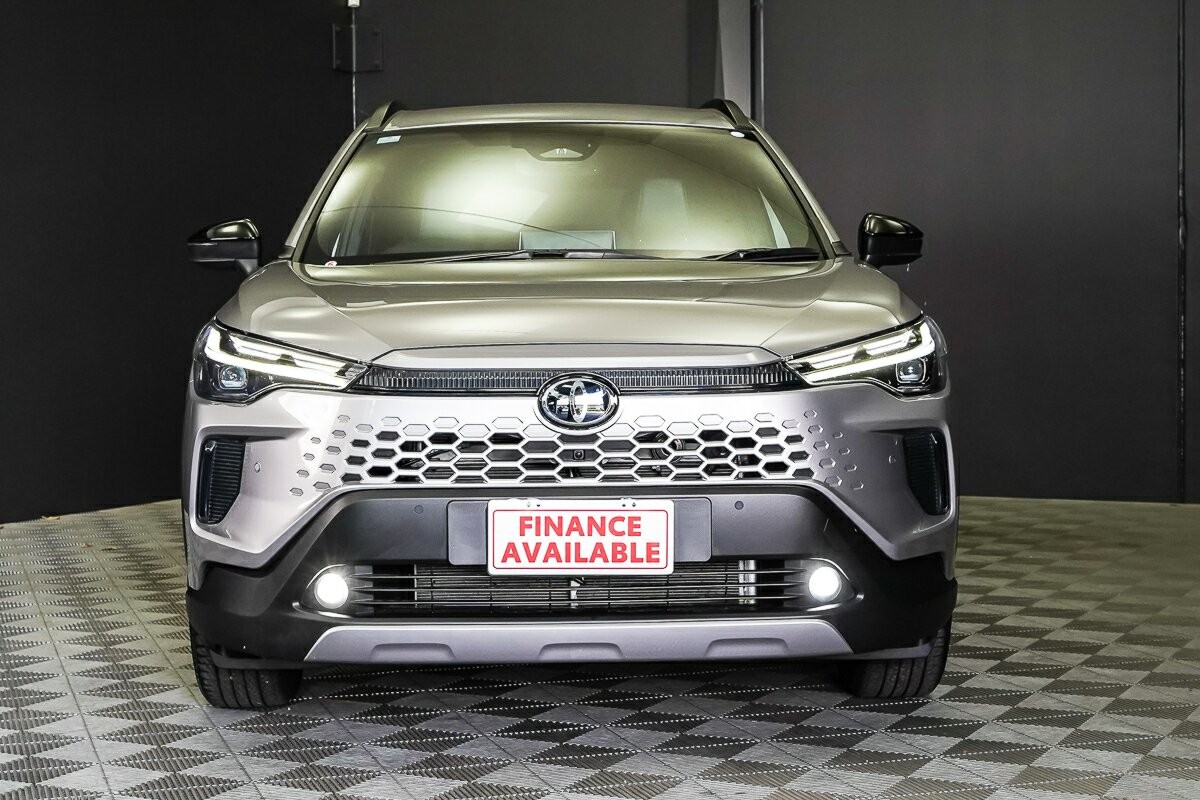 Toyota Corolla Cross image 3