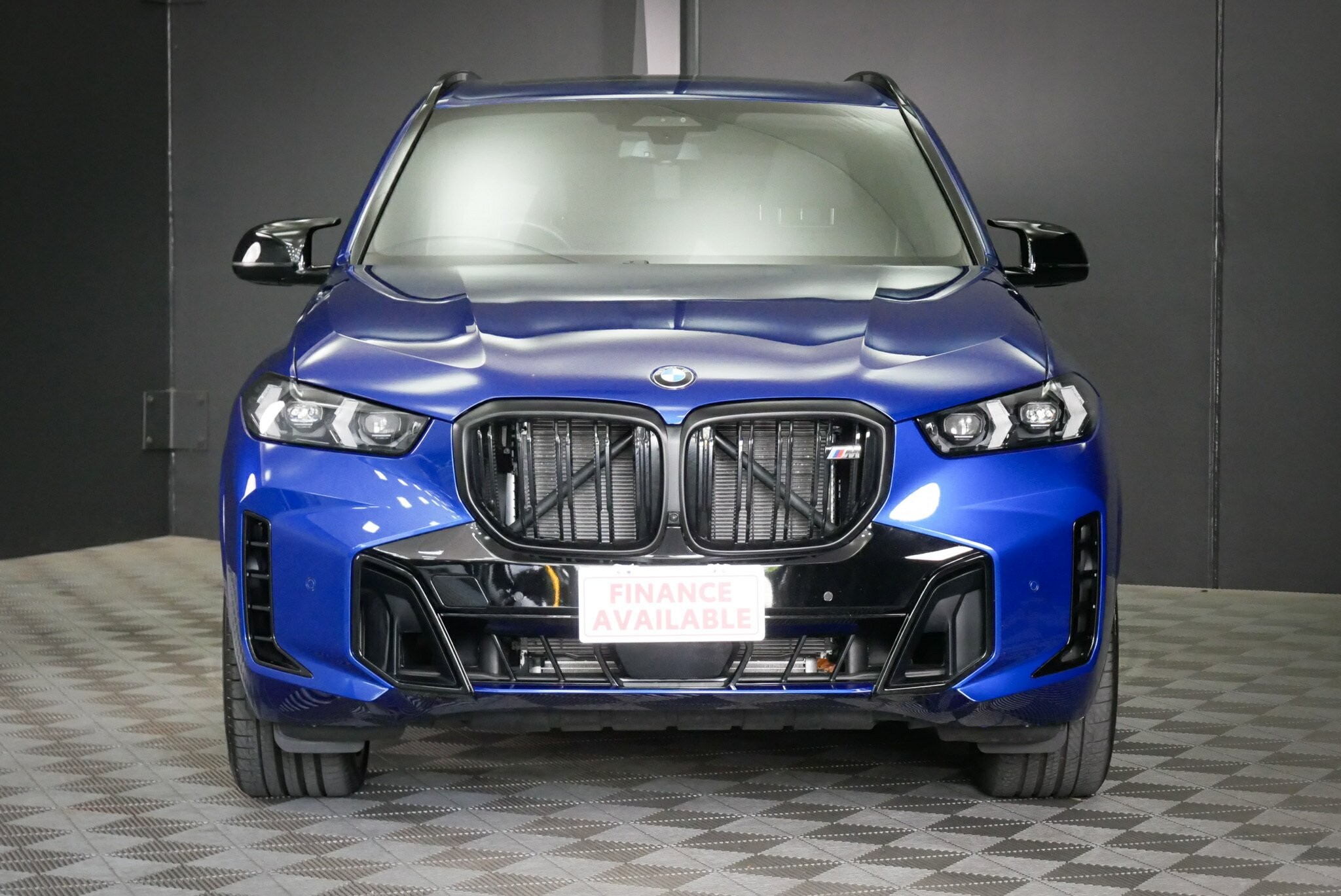 BMW X5 image 2