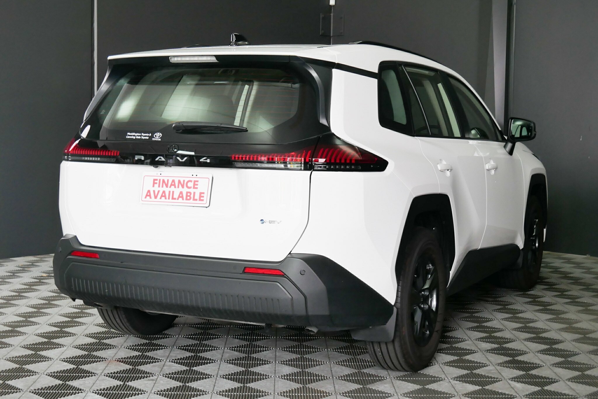 Toyota Rav4 image 4