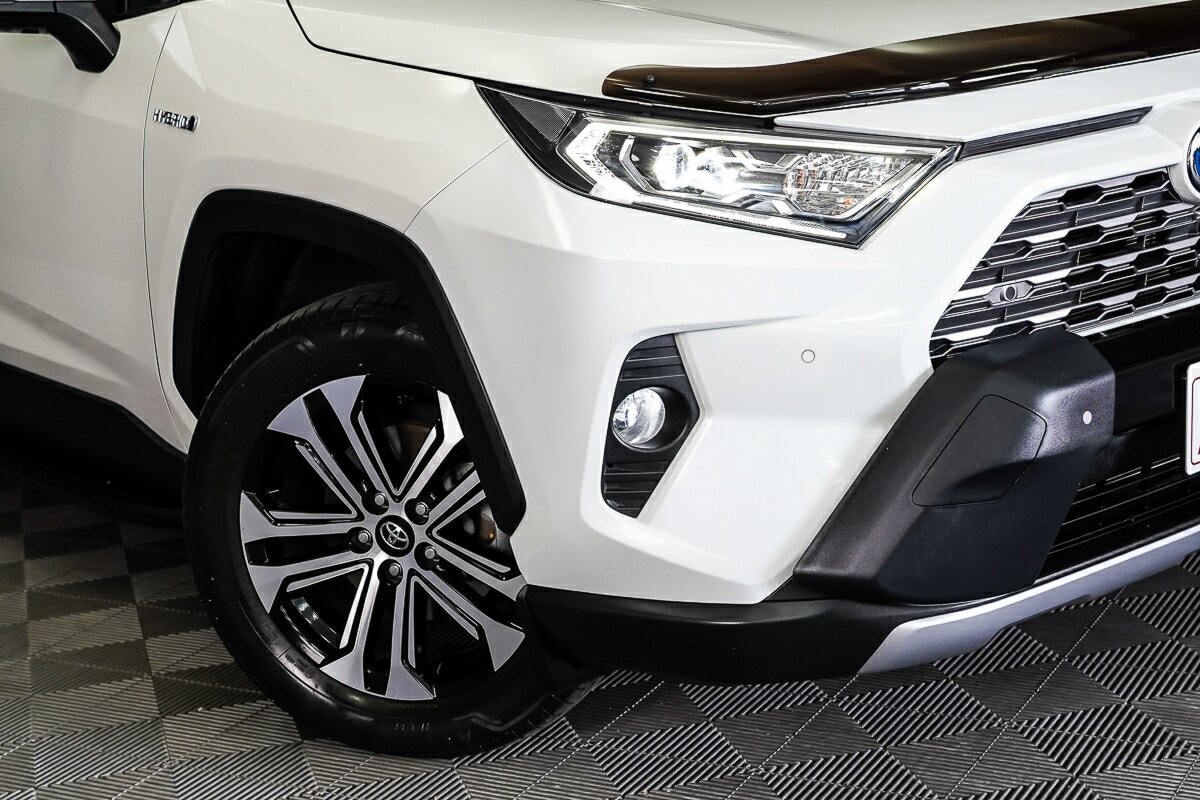 Toyota Rav4 image 2