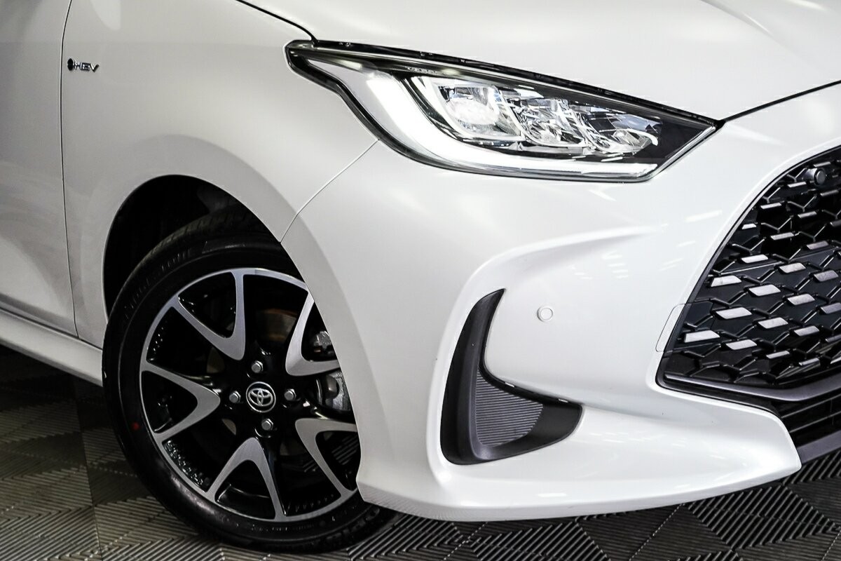 Toyota Yaris image 2